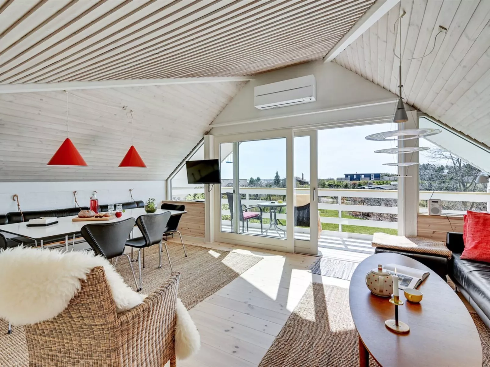 "Rawald" - 200m from the sea-Binnen