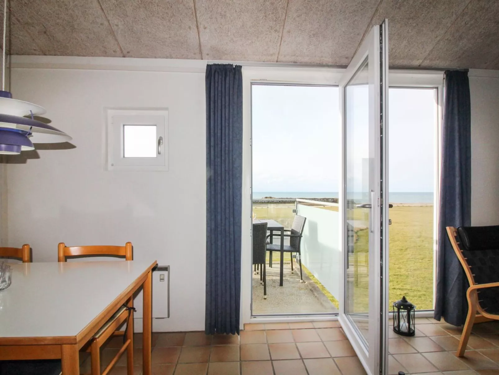 "Eydis" - 150m from the sea-Binnen