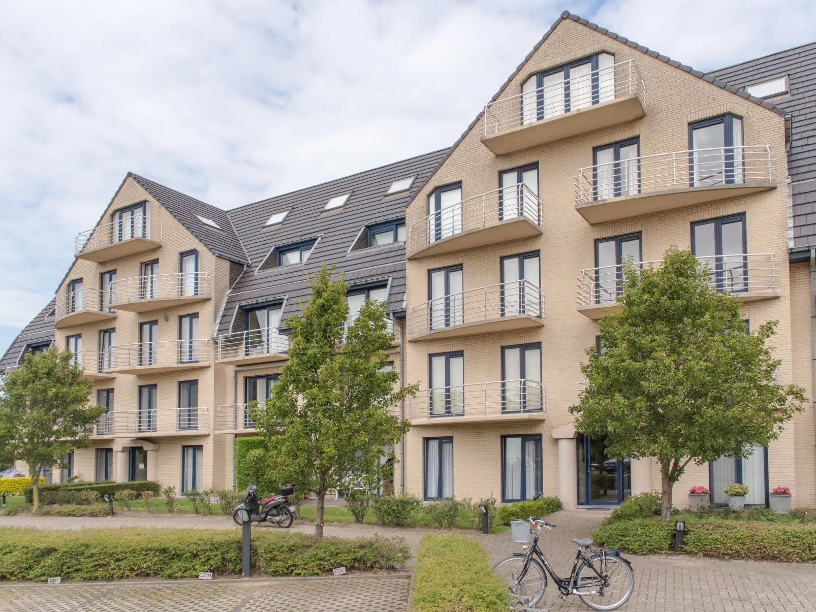 Goldsands II 302 with parking-Buiten