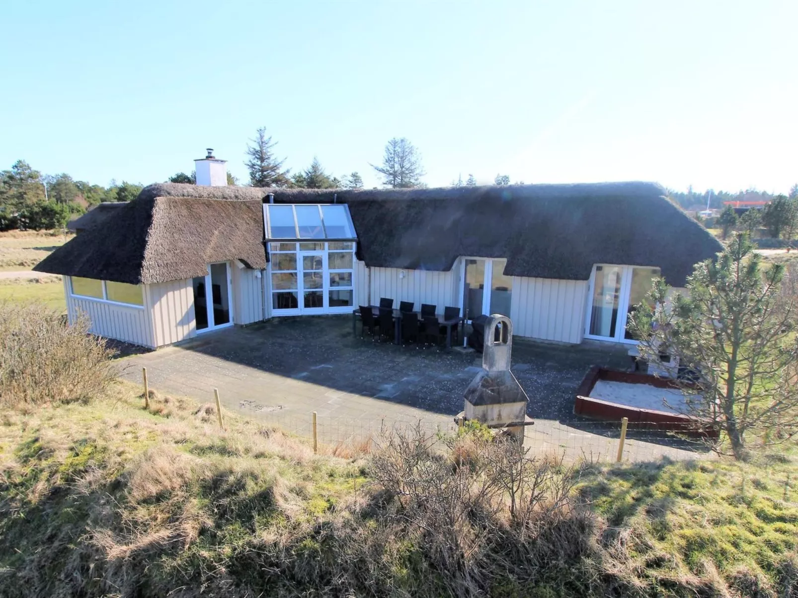 "Annalise" - 1km from the sea