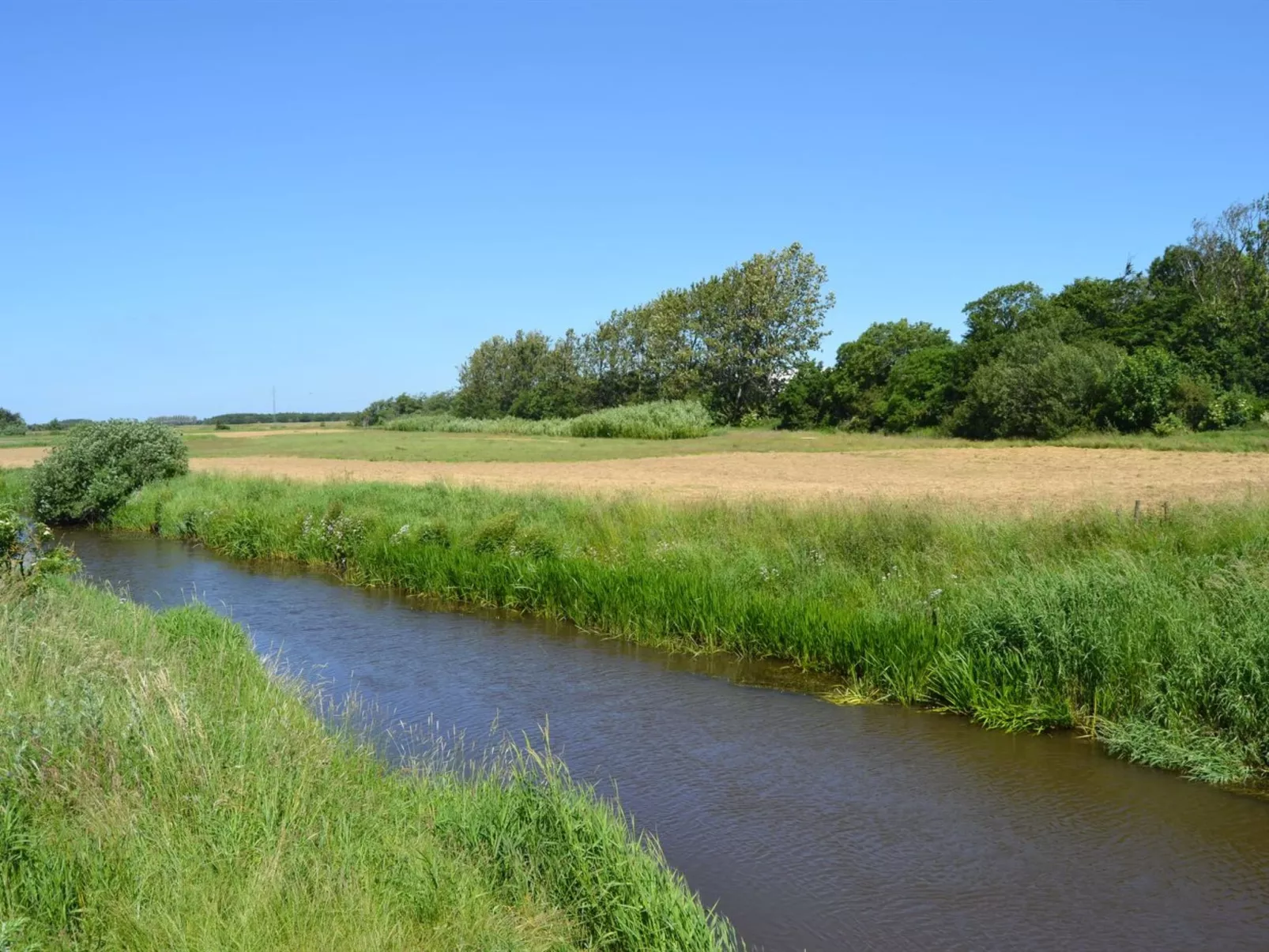 "Valli" - 22km from the sea-Binnen