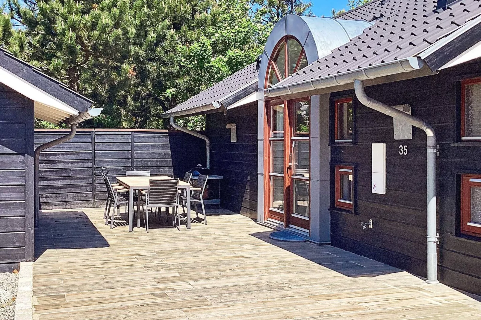 Luxe kusttoevluchtsoord met spa-By Traum