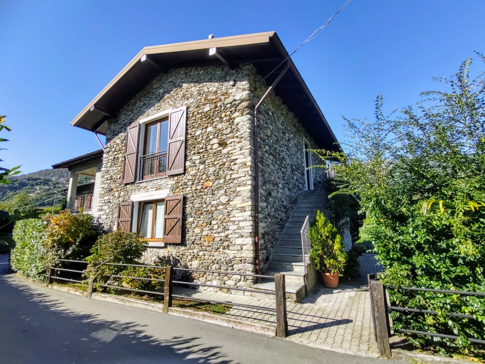 Cottage al Lago-Buiten