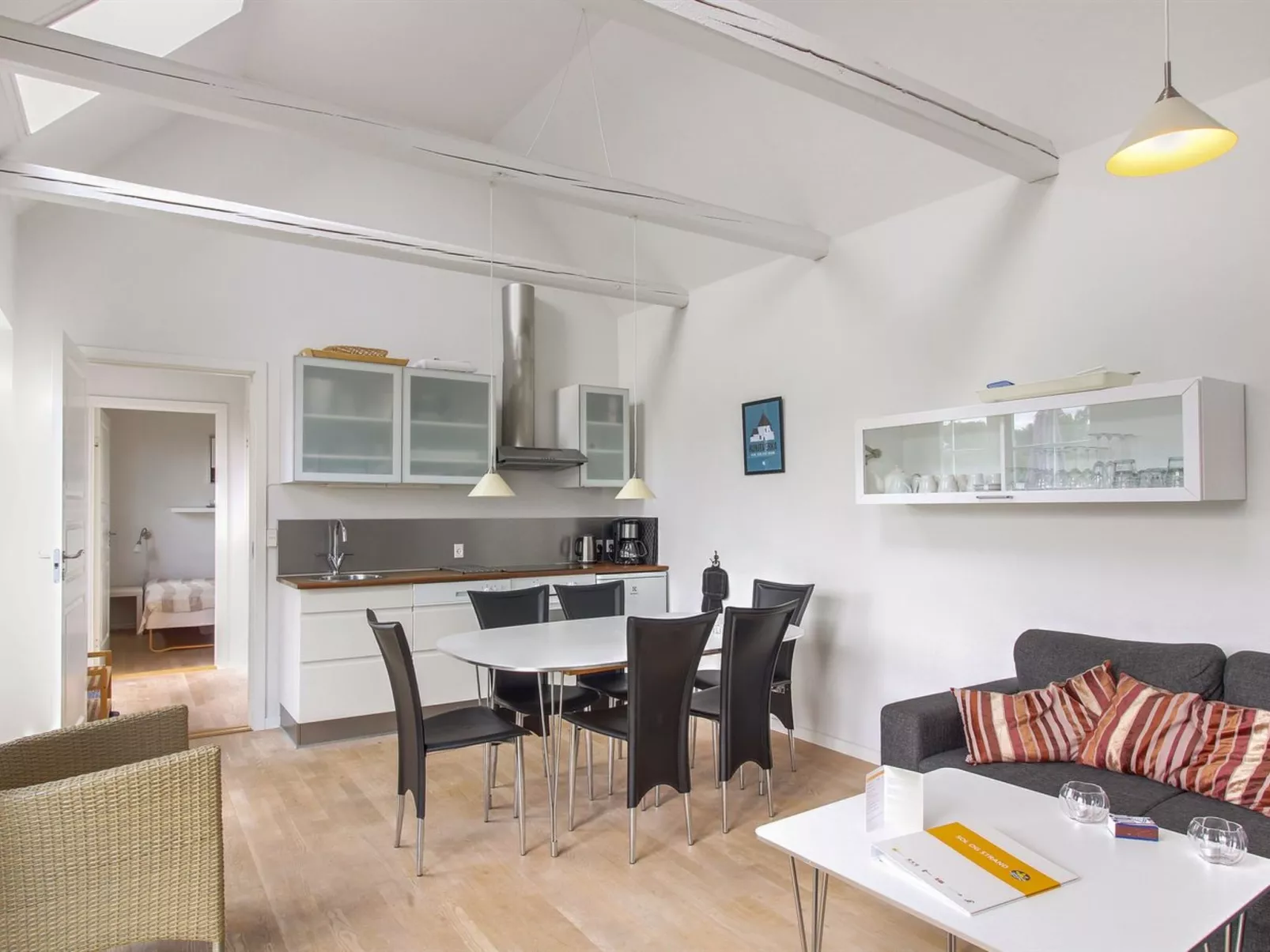 "Tinne" - 400m from the sea-Binnen