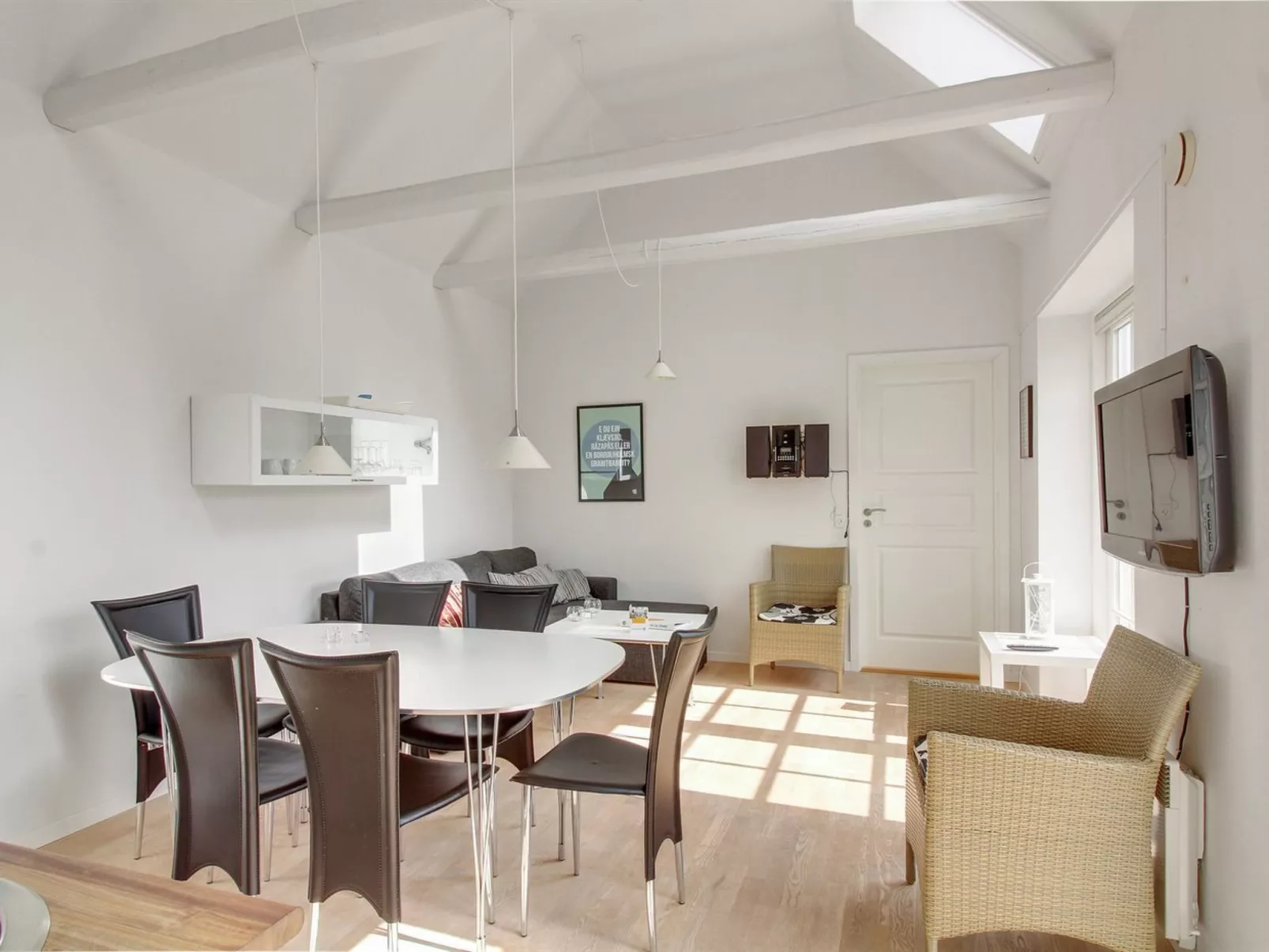 "Tinne" - 400m from the sea-Binnen