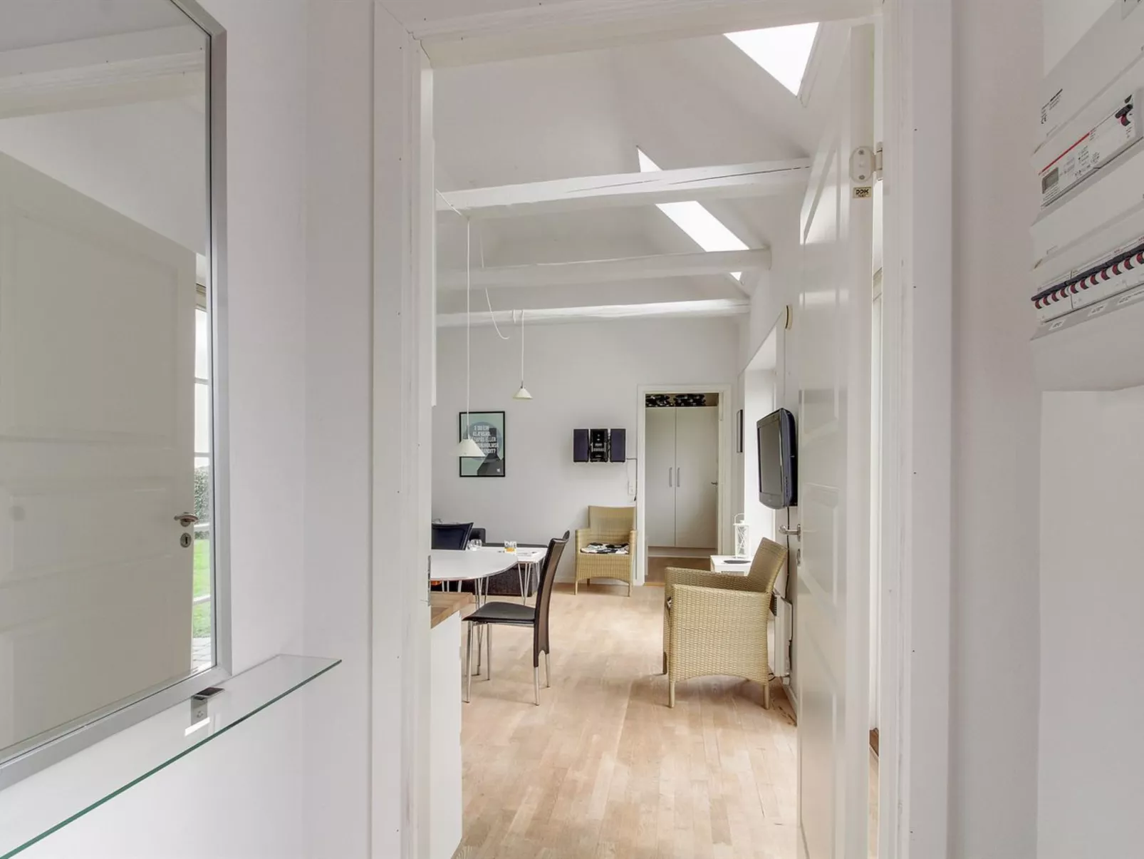 "Tinne" - 400m from the sea-Binnen
