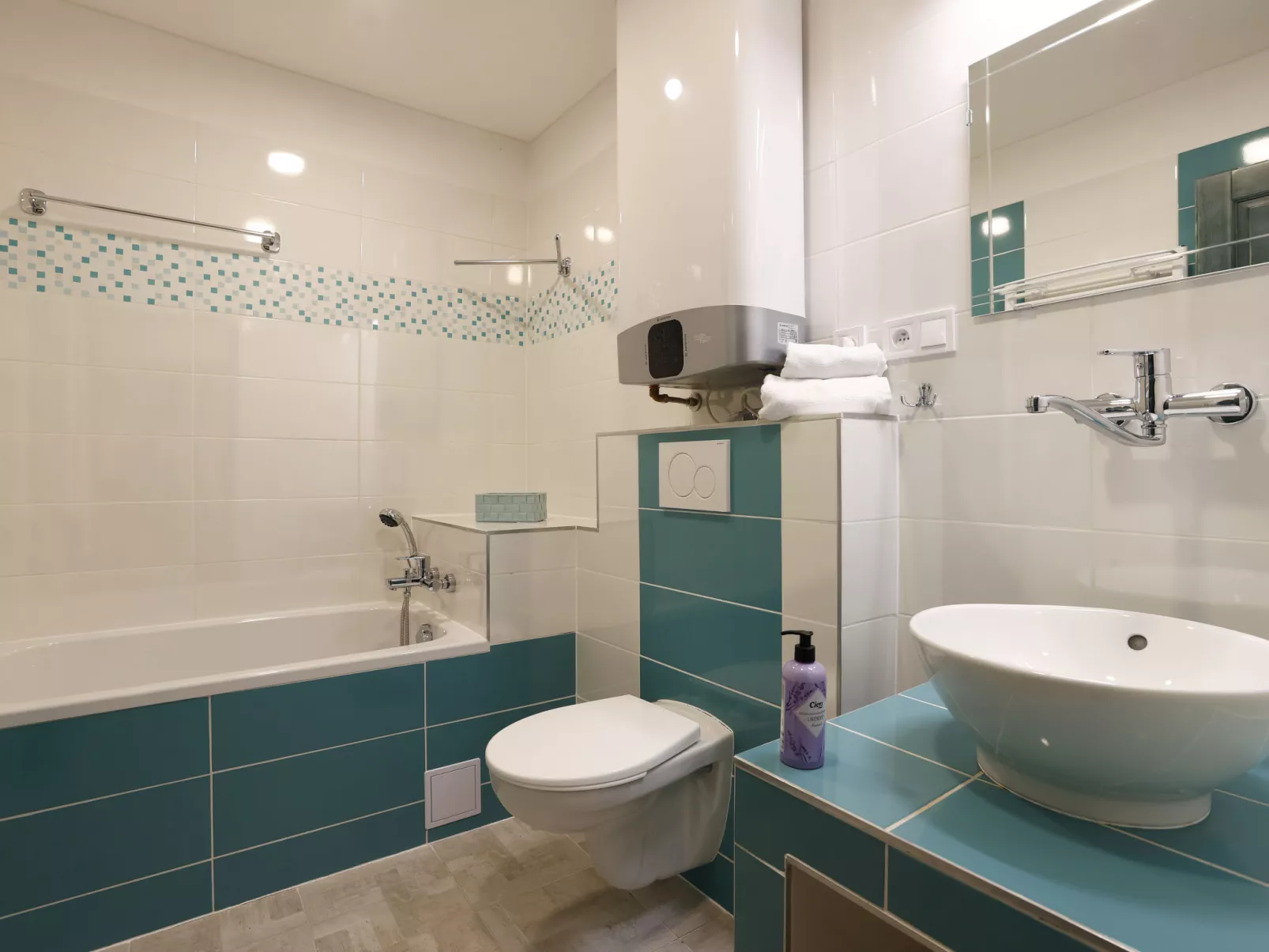 Mumlavský vodopád-Binnen