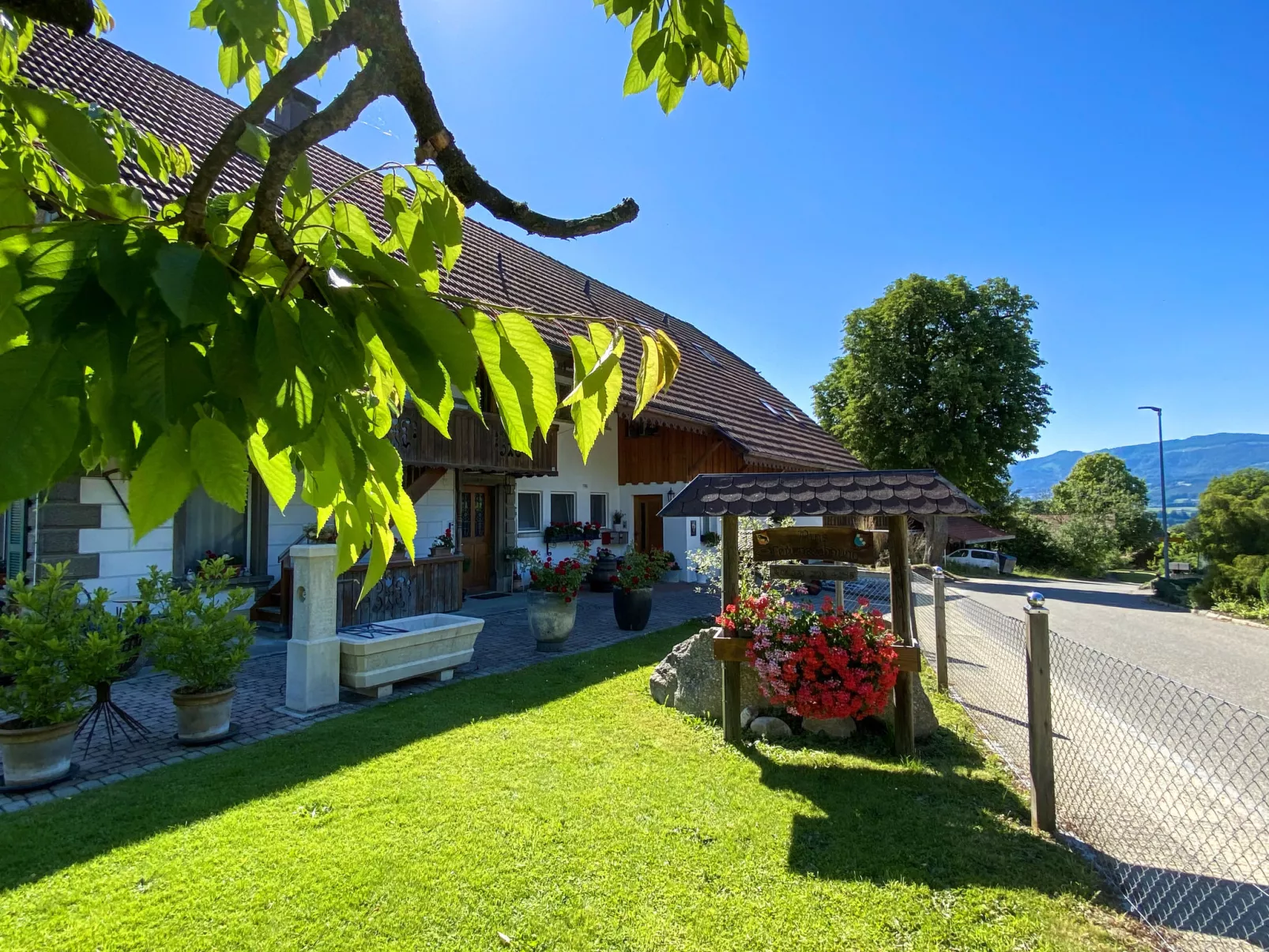 Arn's Place-Buiten