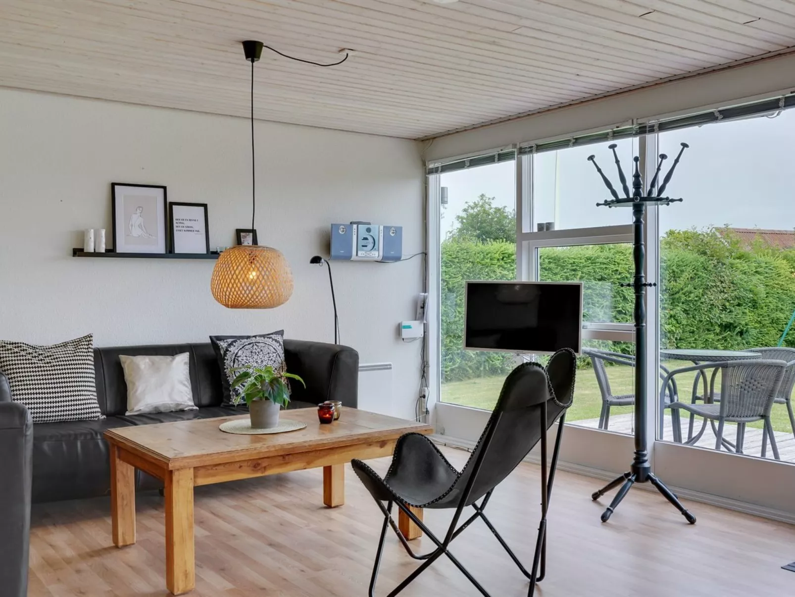 "Blesse" - 250m from the sea-Binnen