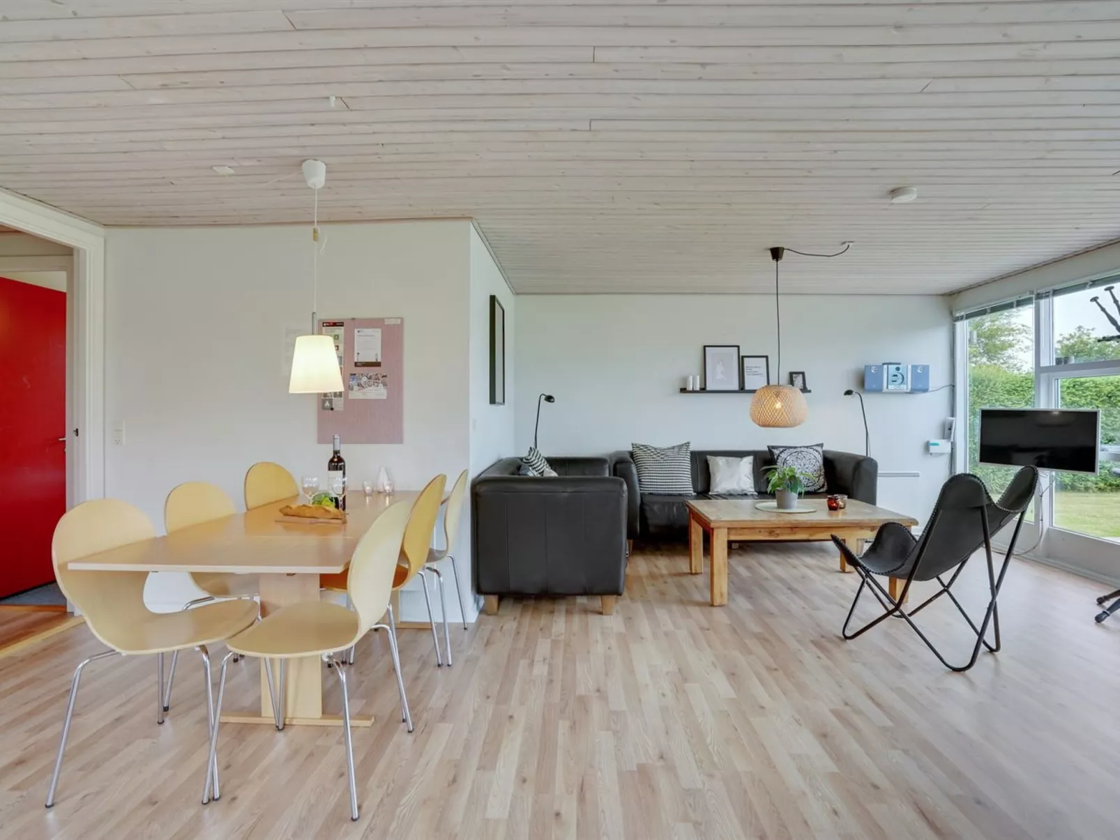 "Blesse" - 250m from the sea-Binnen