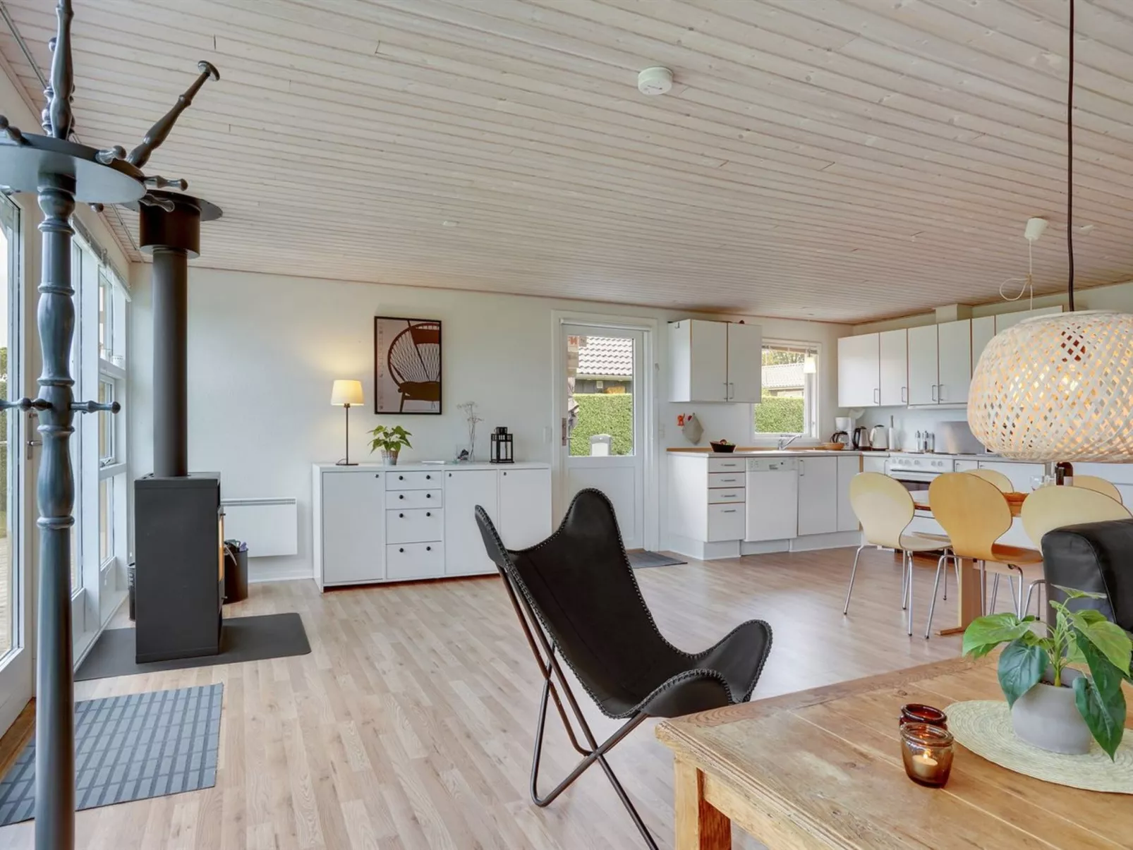 "Blesse" - 250m from the sea-Binnen