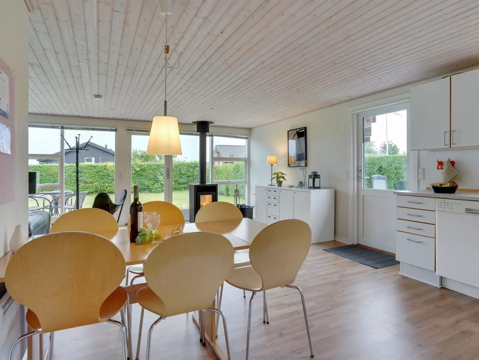 "Blesse" - 250m from the sea-Binnen