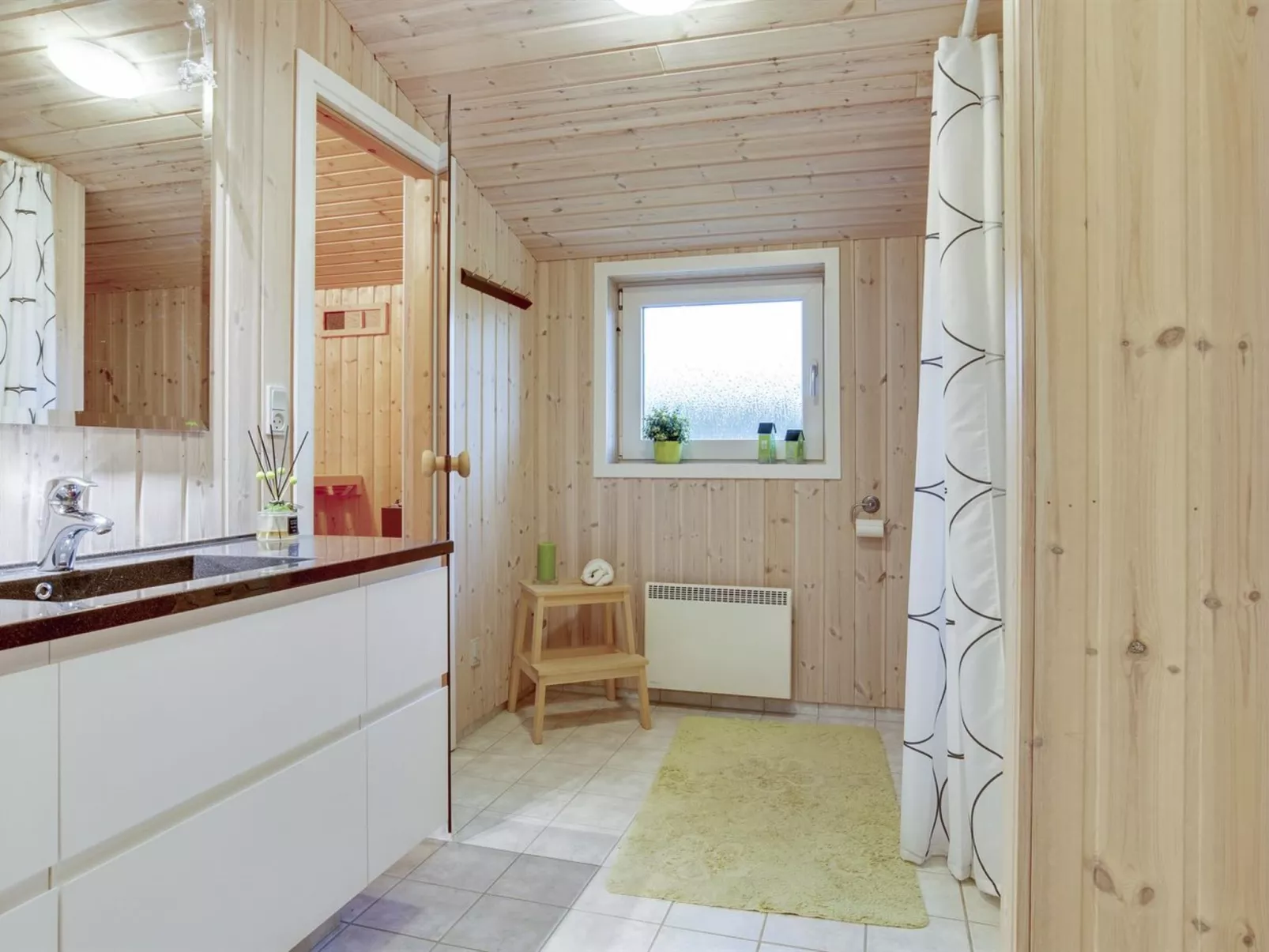 "Hylleborg" - 400m from the sea-Binnen