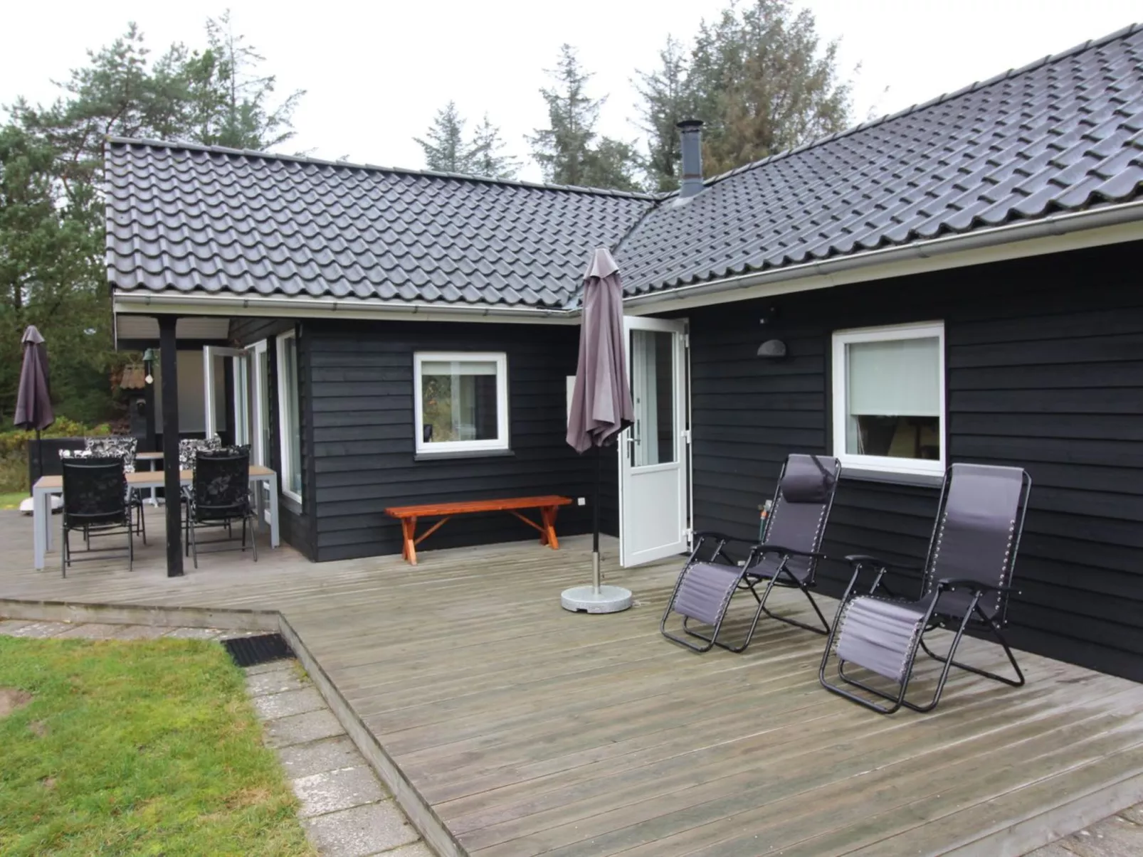 "Swen" - 1.3km from the sea-Buiten