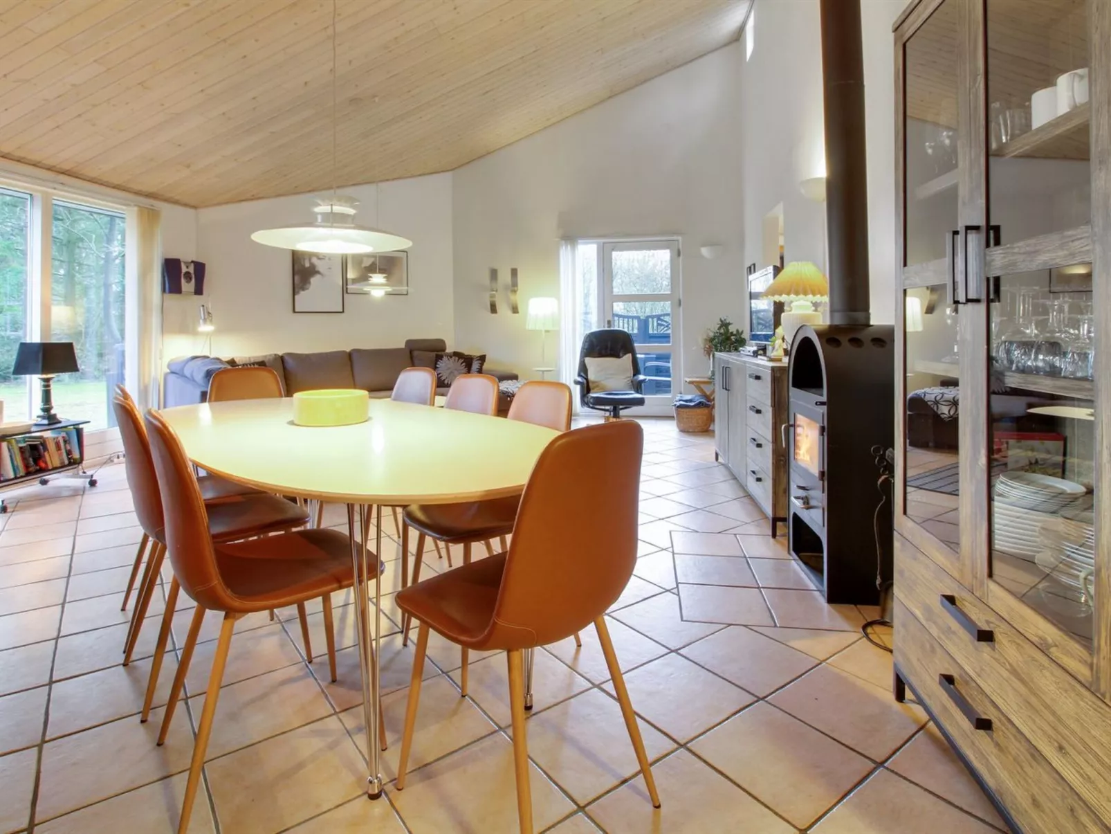 "Amanda" - 30km from the sea-Binnen