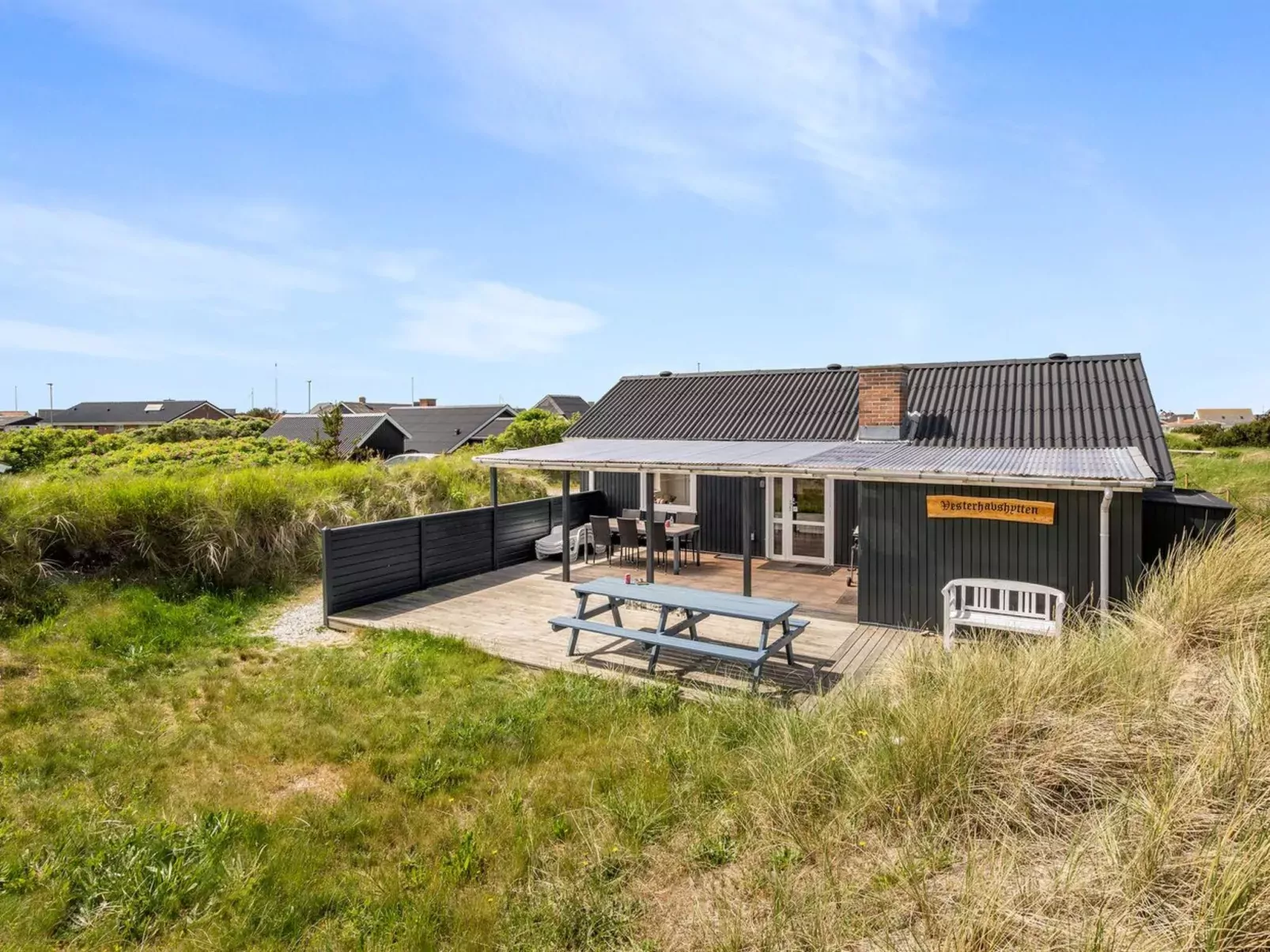 "Madsen" - 500m from the sea