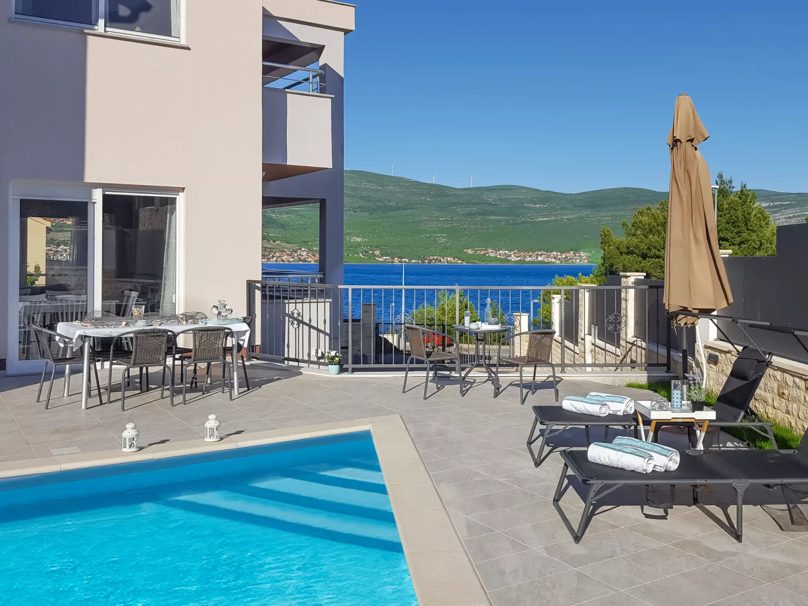 Sea Front Villa Lucija