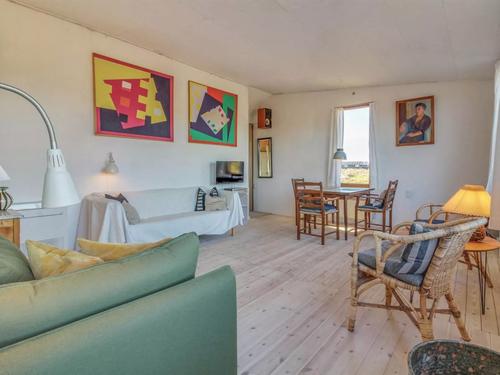 "Jules" - 300m from the sea