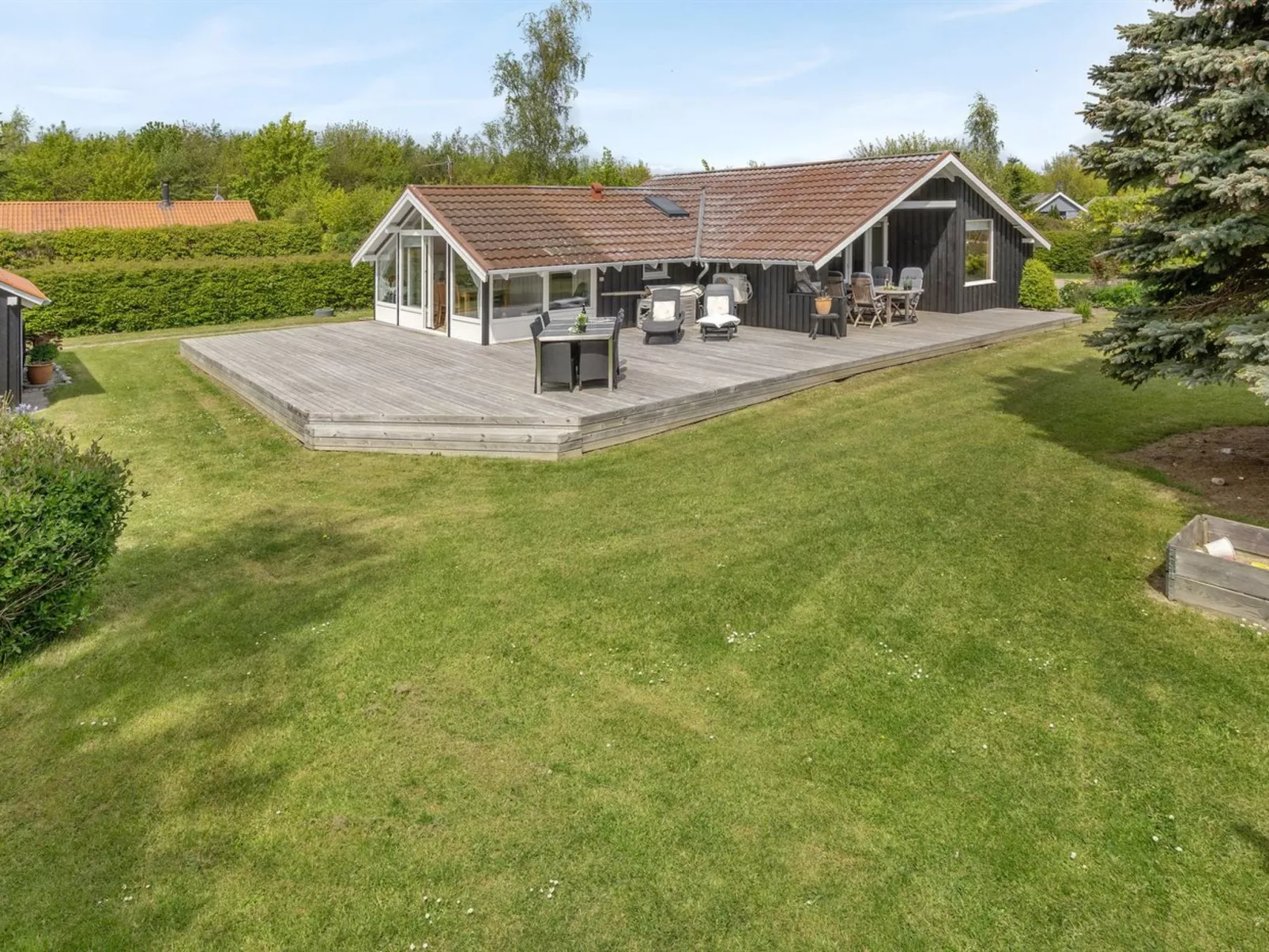 "Christel" - 500m from the sea-Buiten