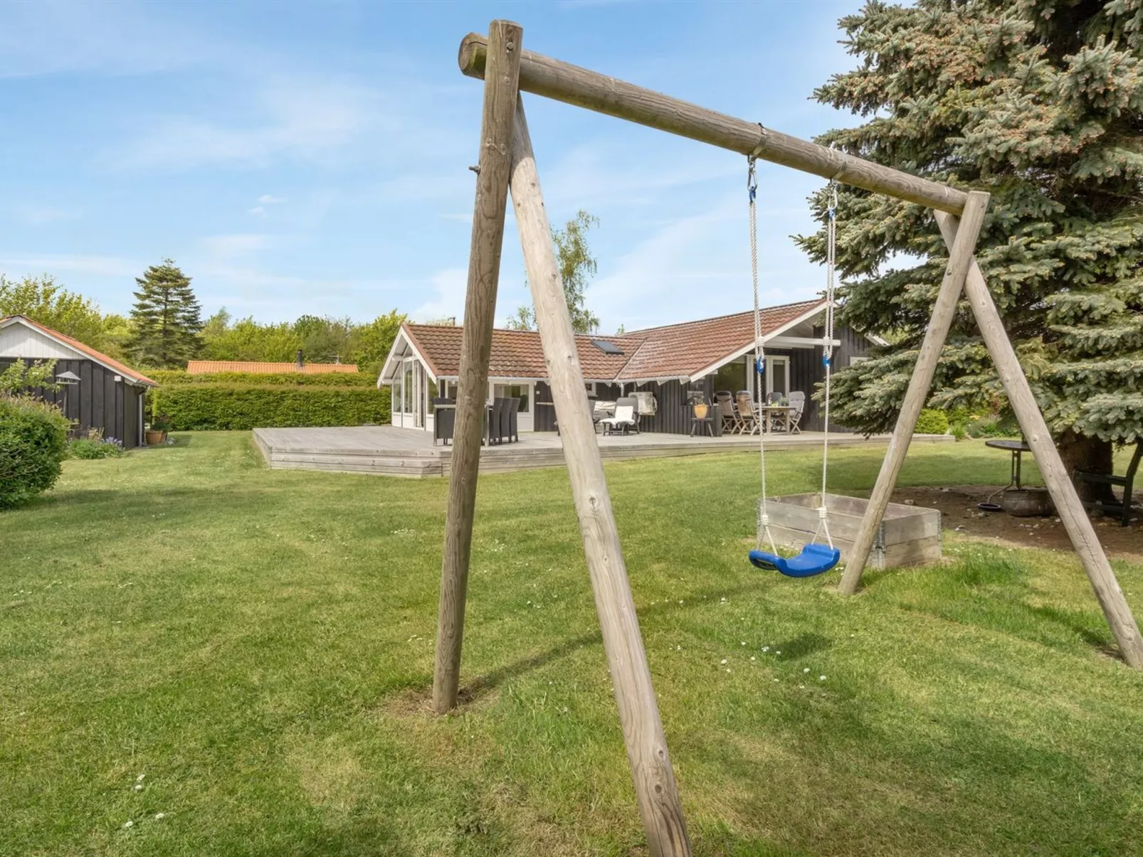 "Christel" - 500m from the sea-Buiten
