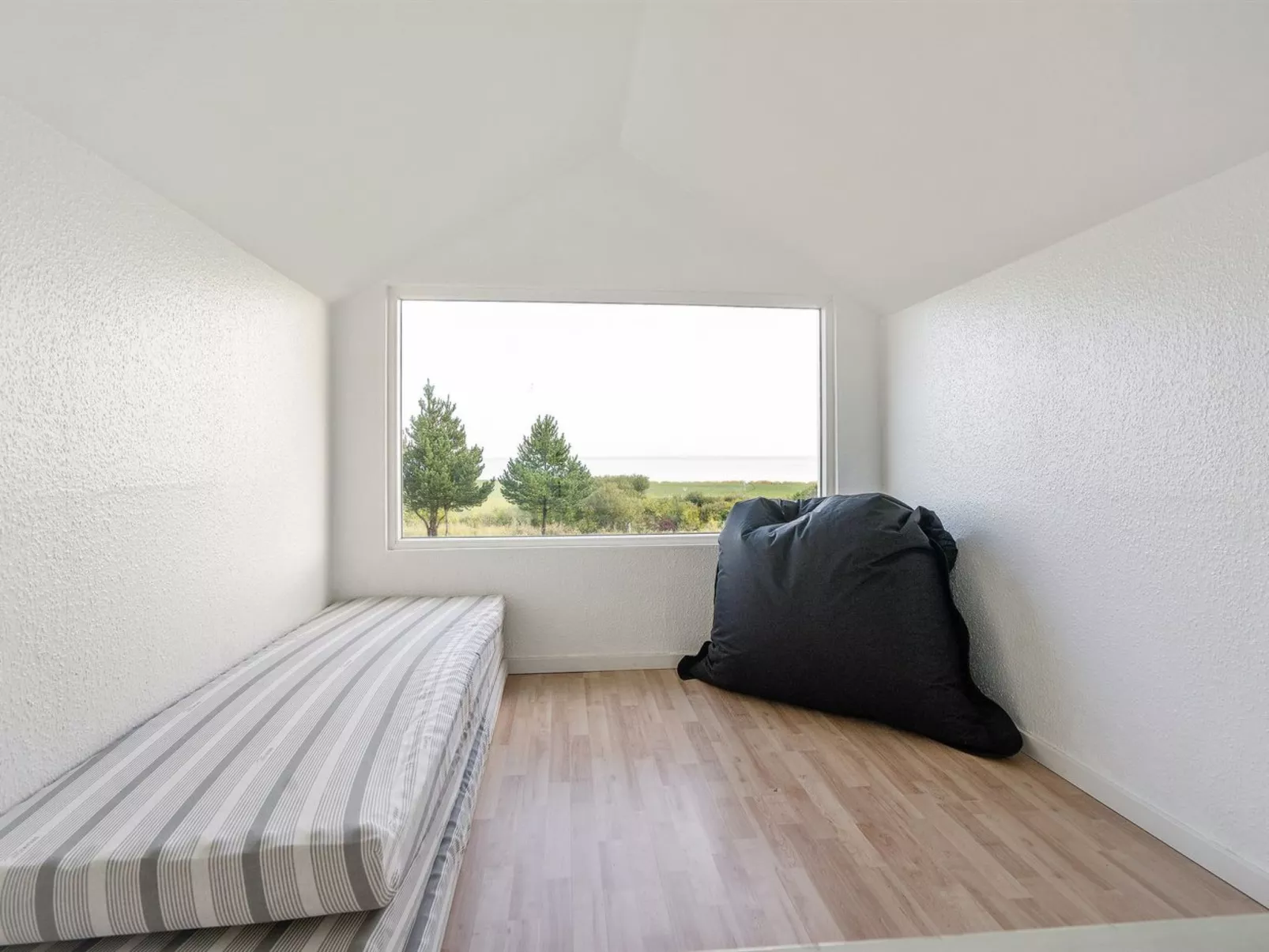 "Toralf" - 3.5km from the sea-Binnen