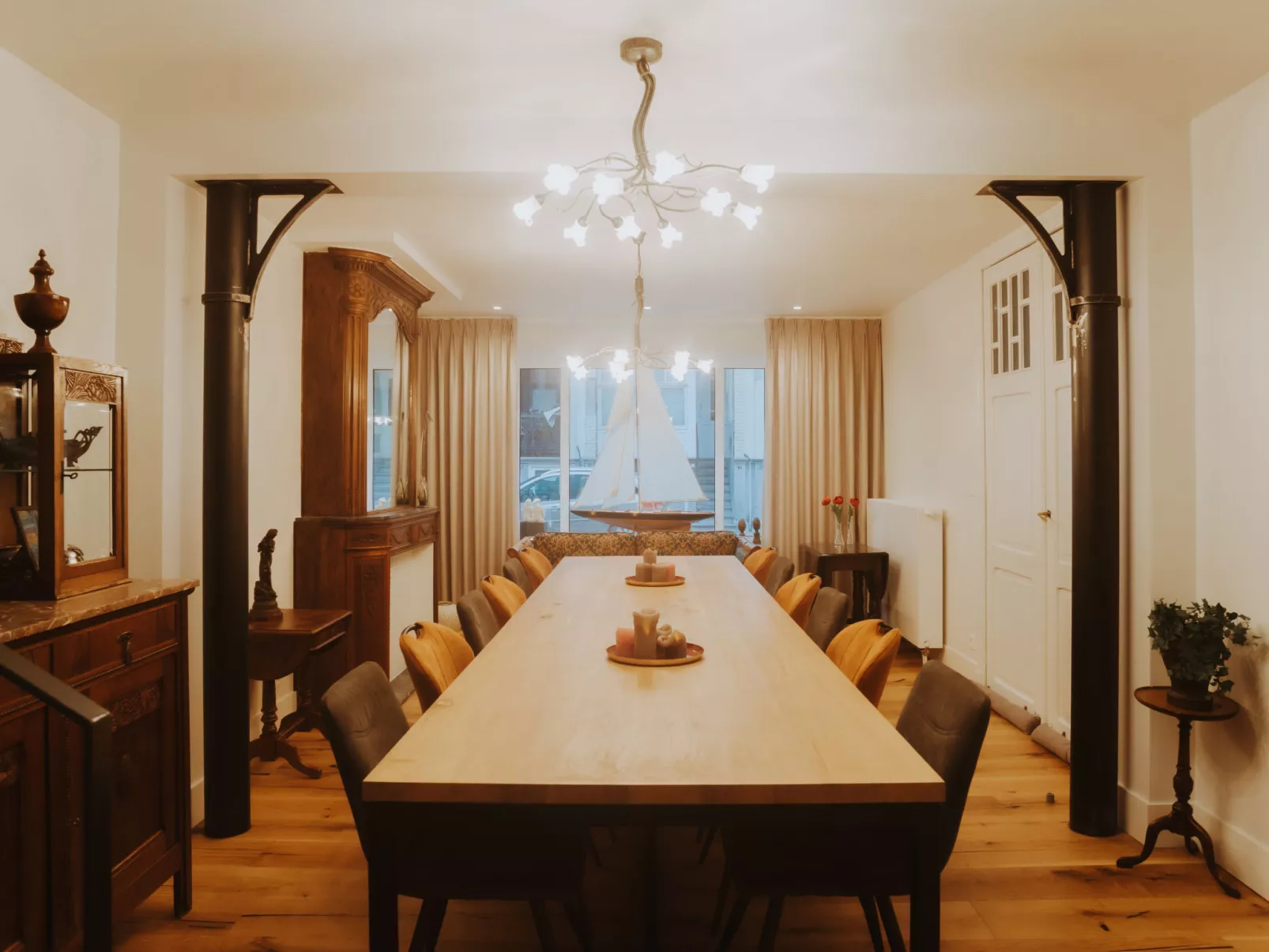 Historical and spacious "Villa Anaïs"-Binnen