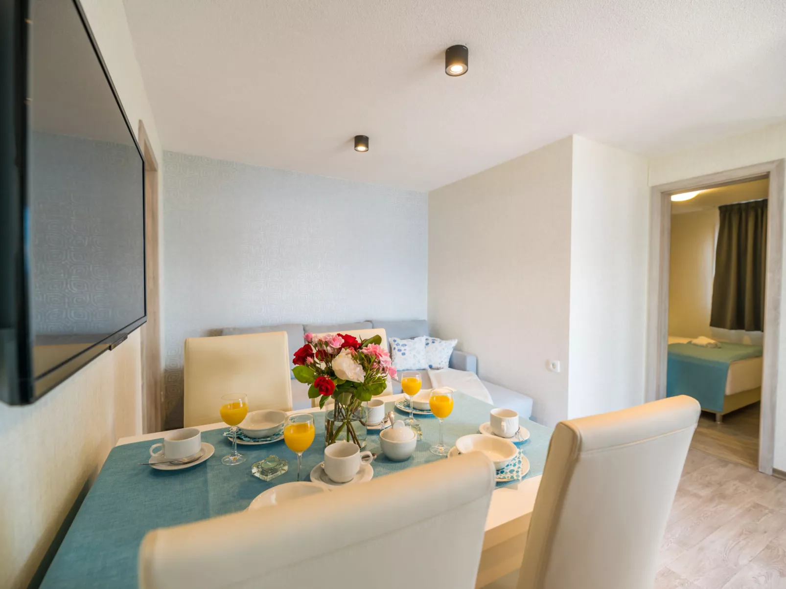 Sea side mobile home-Binnen
