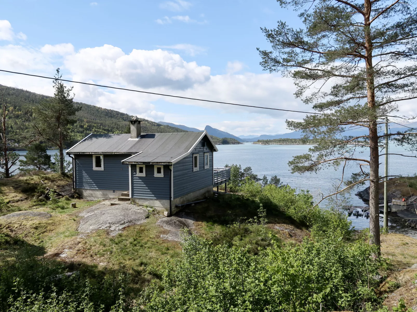 Blå Hytte-Buiten