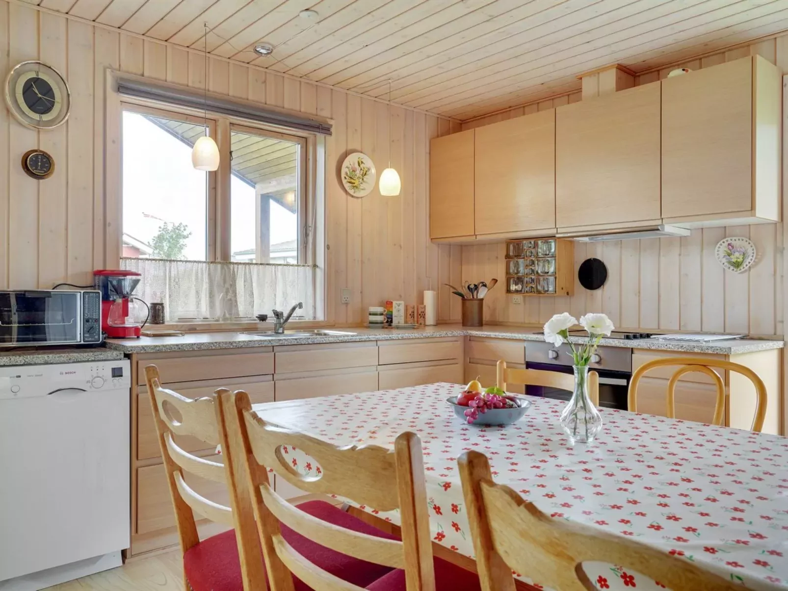 "Rəzvan" - 120m from the sea-Binnen