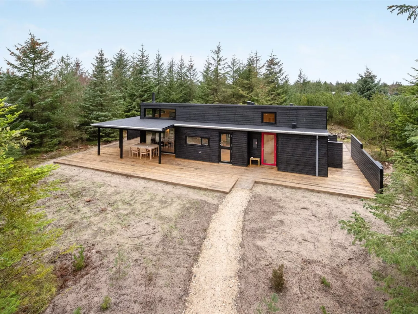 "Gunnor" - 1.3km from the sea