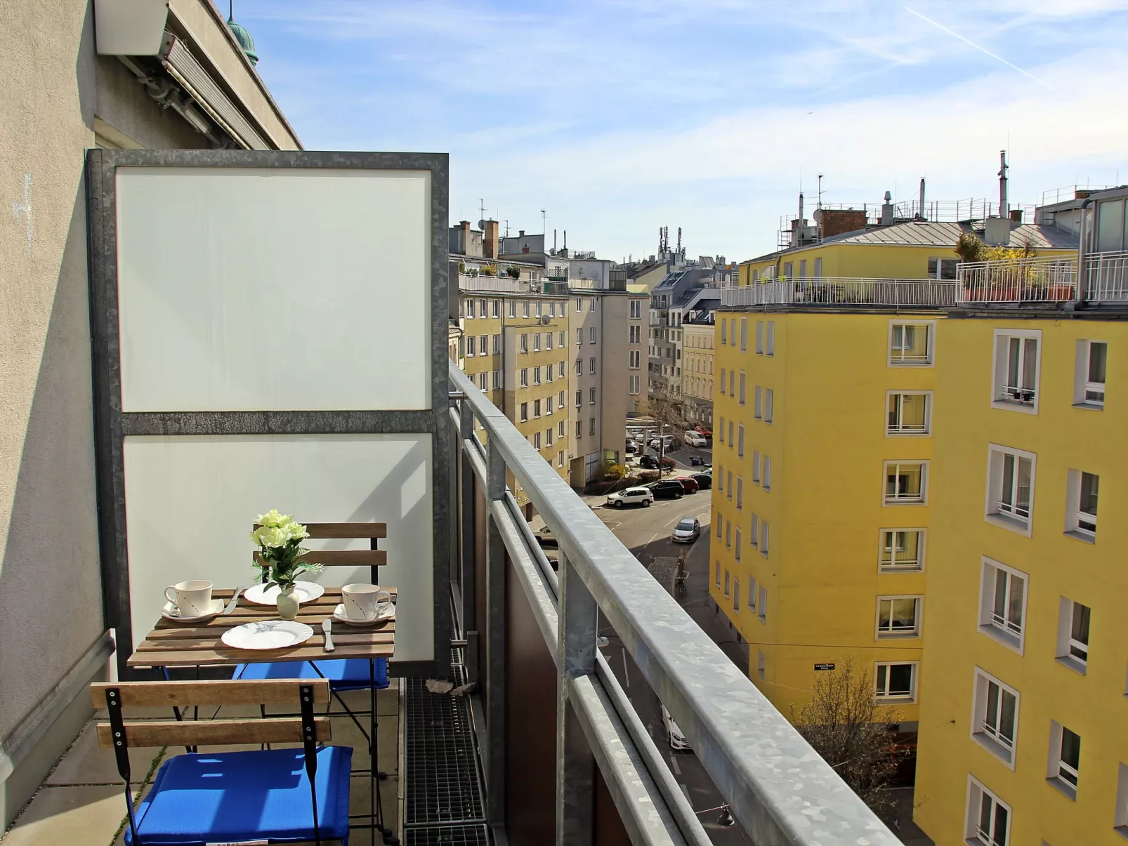 Vienna waits for you-Buiten
