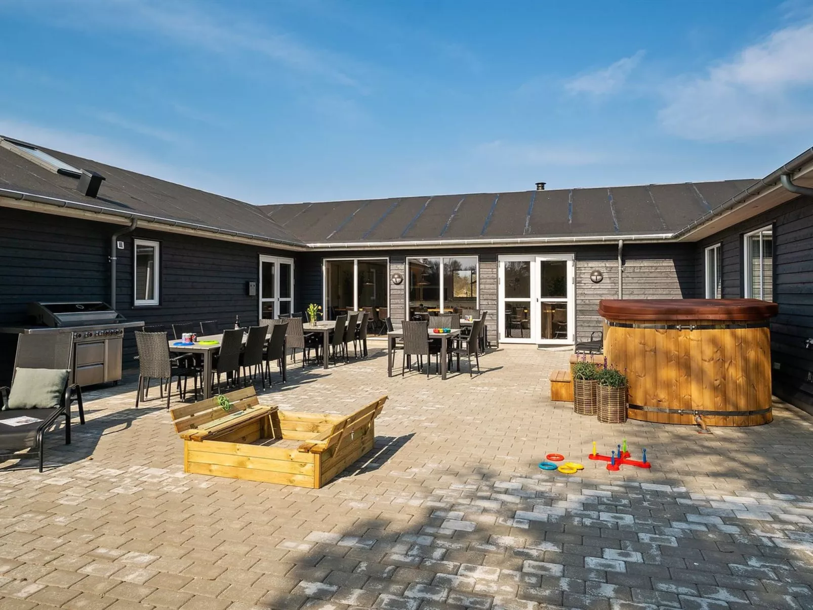 "Sinikka" - 350m from the sea-Buiten