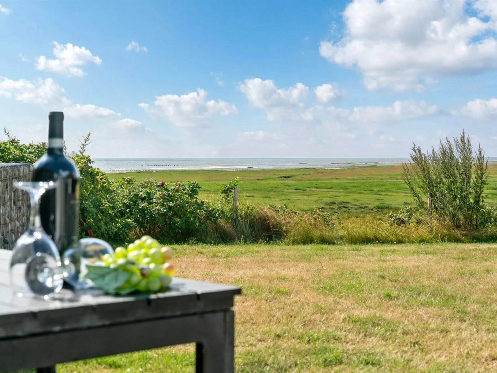 "Langsom" - 100m from the sea