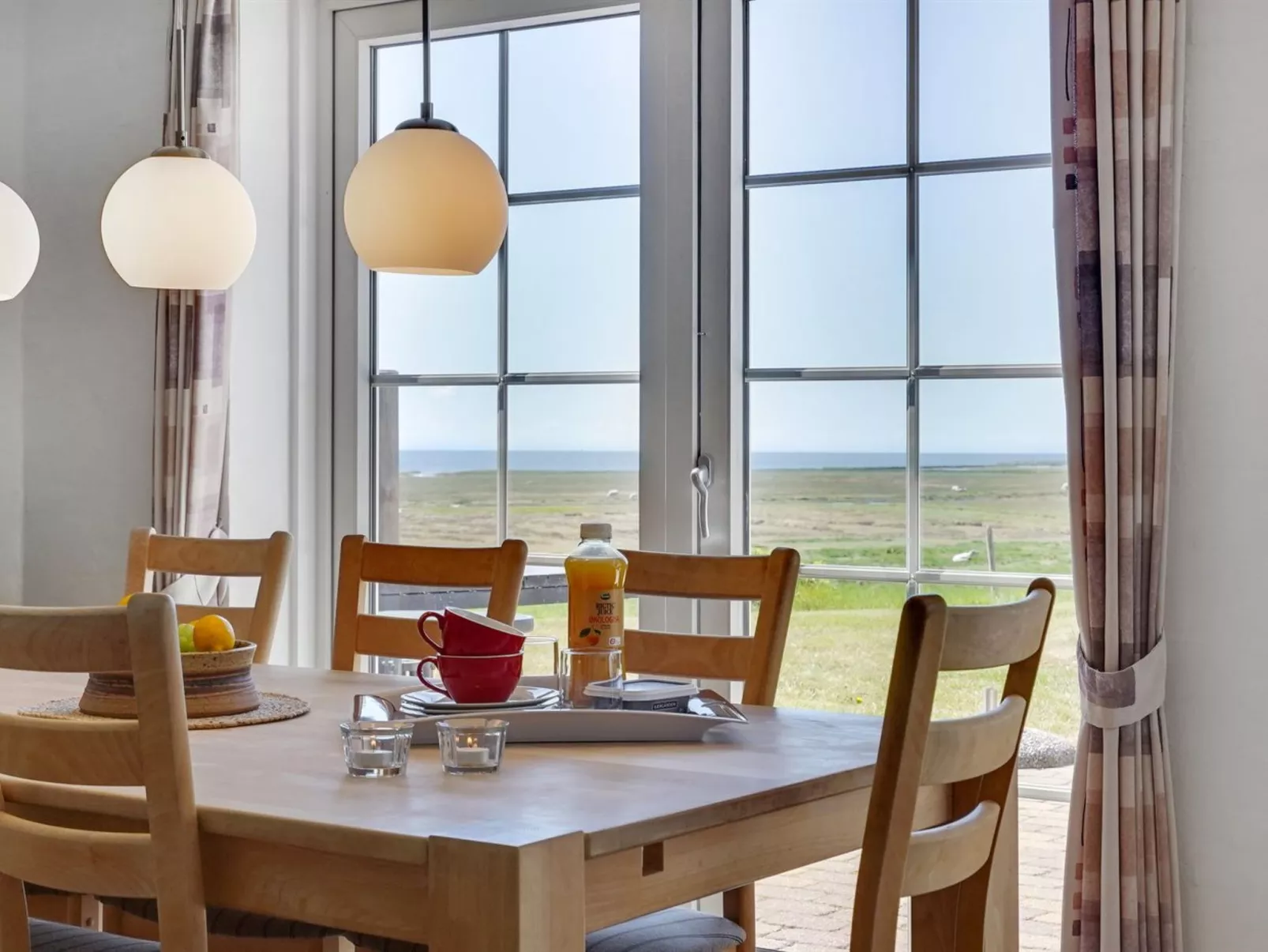 "Langsom" - 100m from the sea