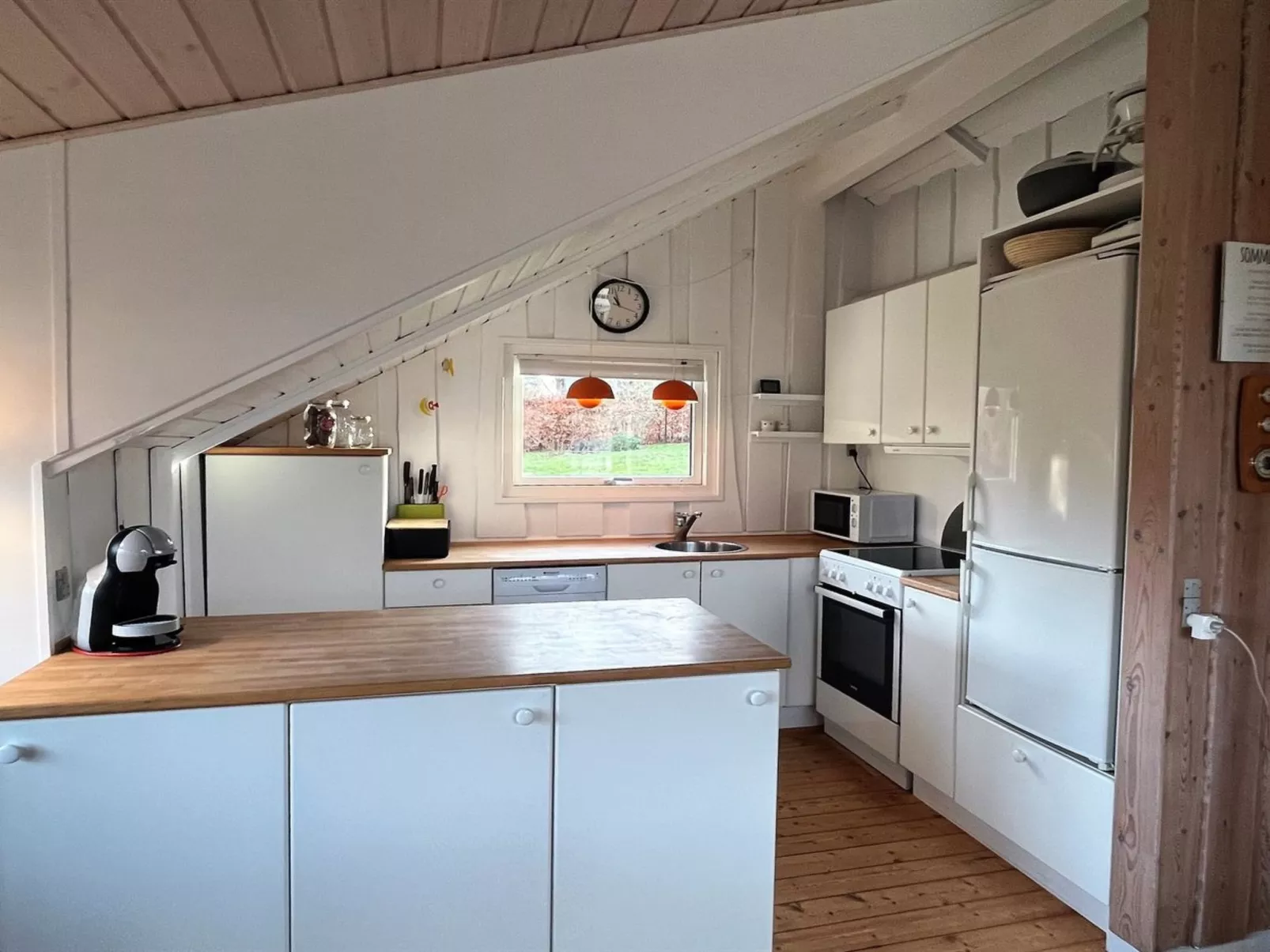 "Evamari" - 300m from the sea-Binnen