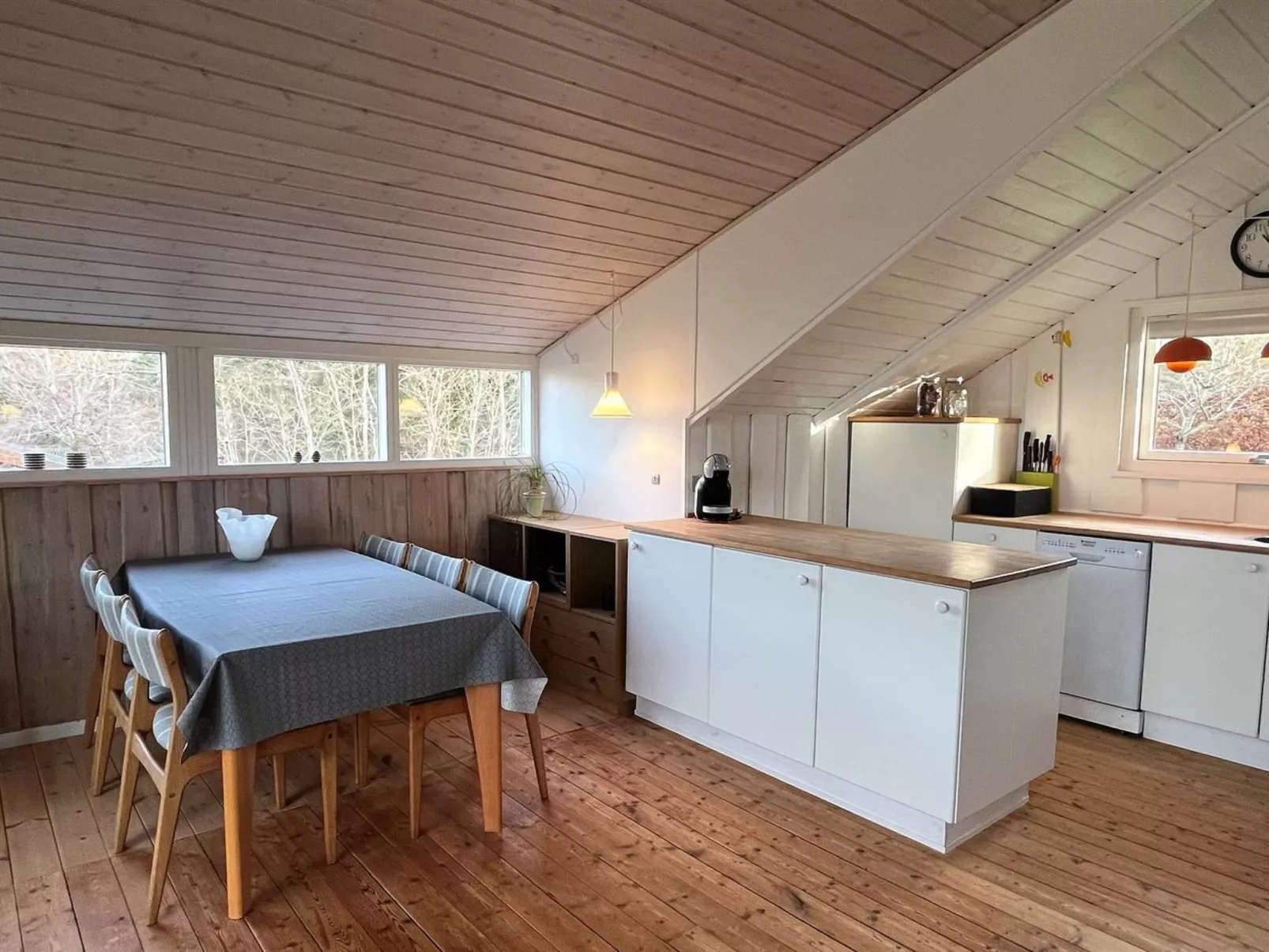"Evamari" - 300m from the sea-Binnen