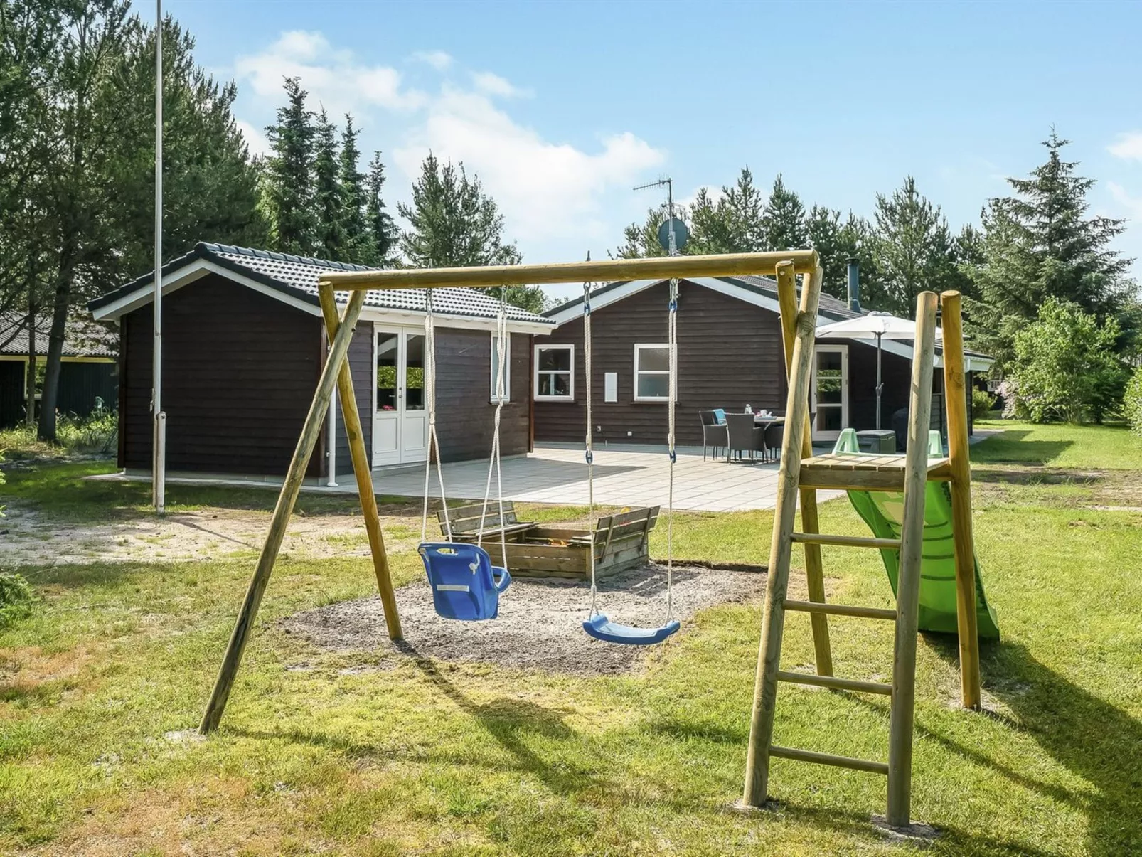 "Coco" - 200m from the sea-Buiten
