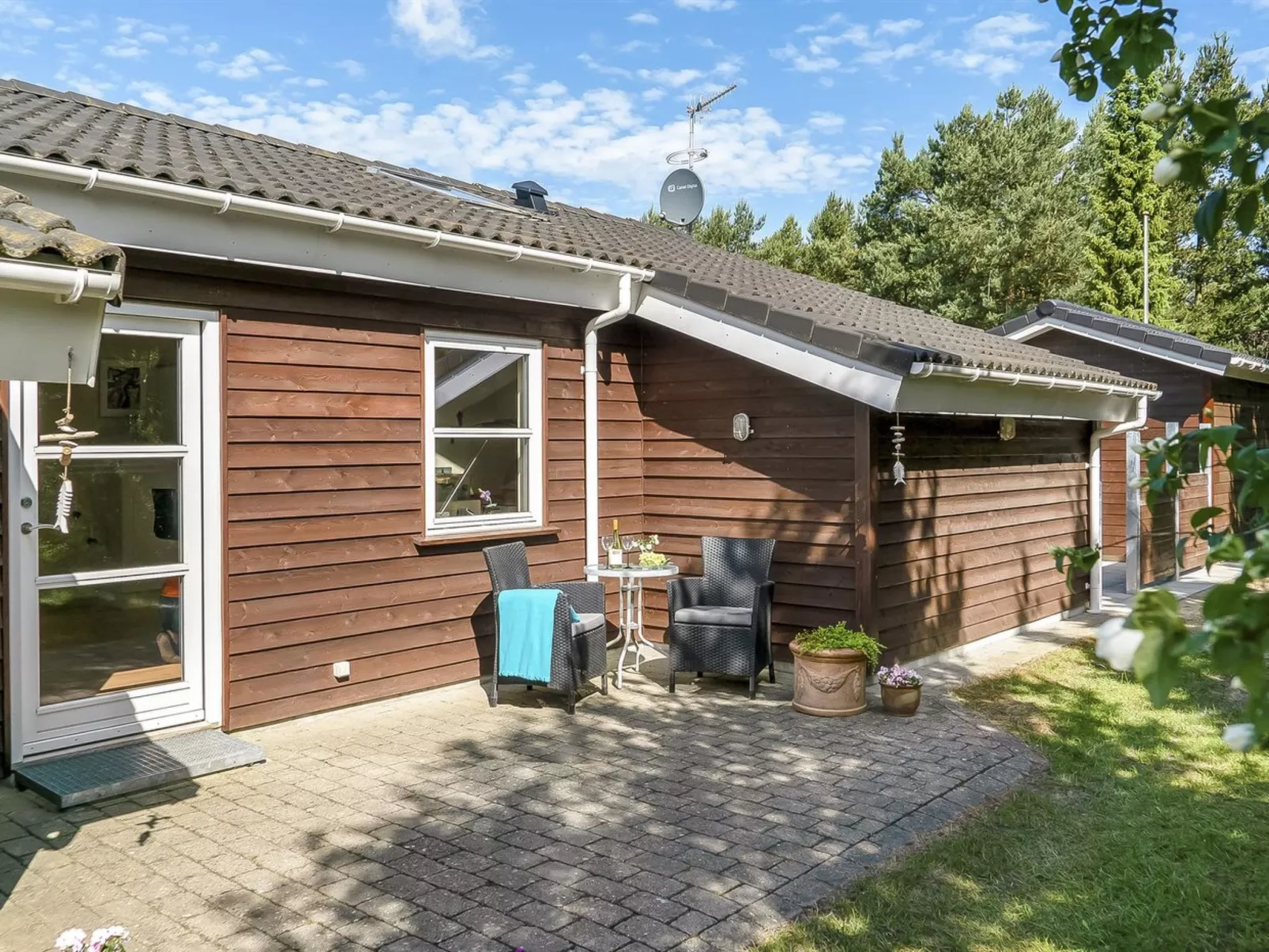"Coco" - 200m from the sea-Buiten