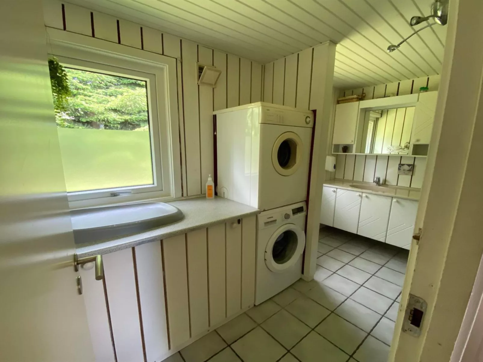 "Hallveig" - 1.1km from the sea-Binnen