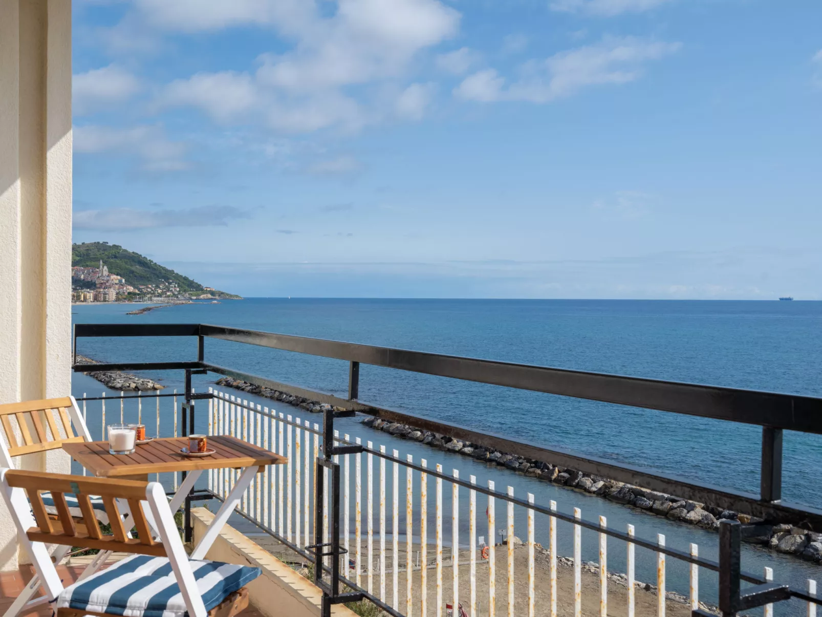 Terrazzo sul Mare-Buiten