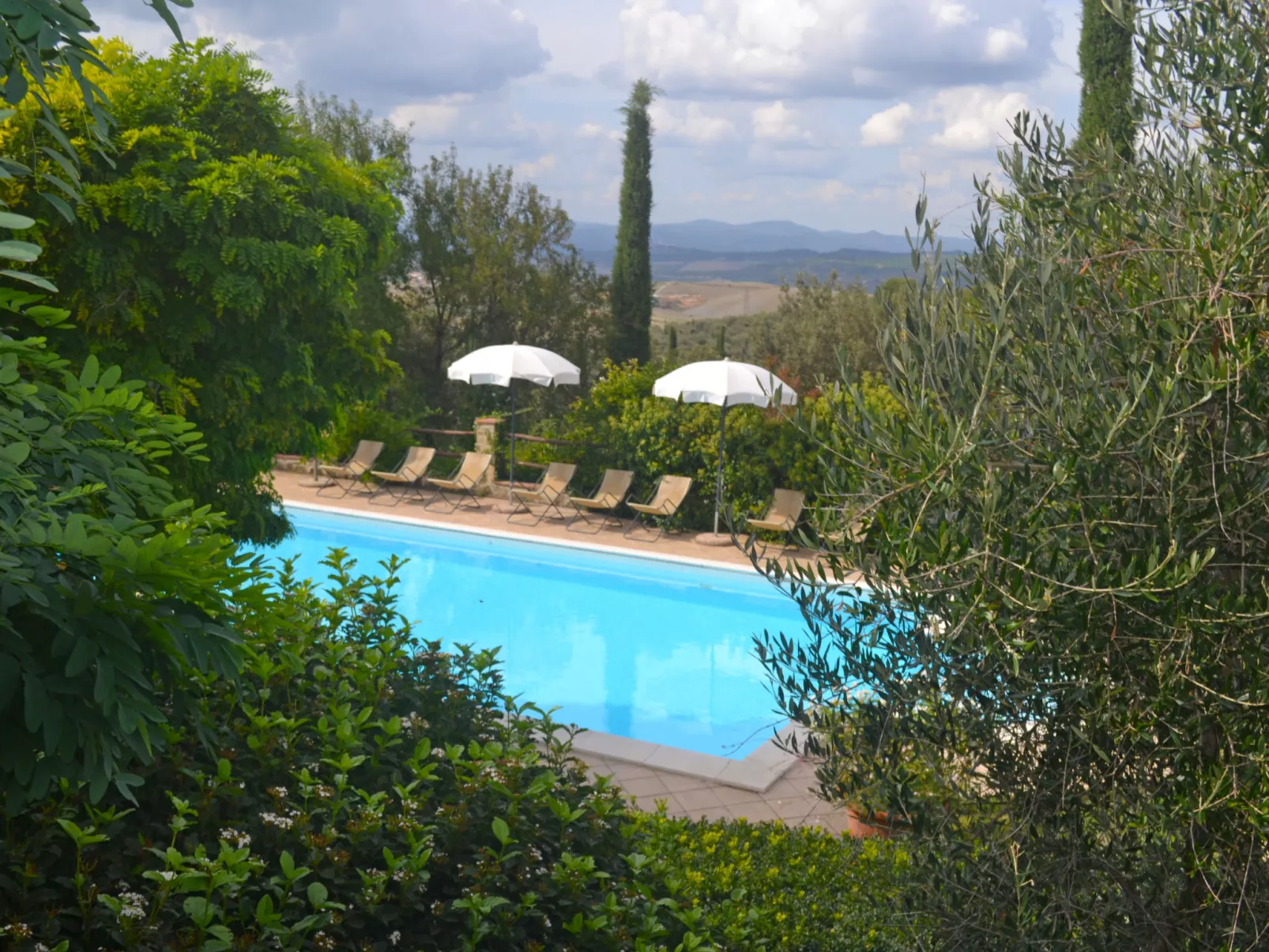 Montecucco Winery-Buiten