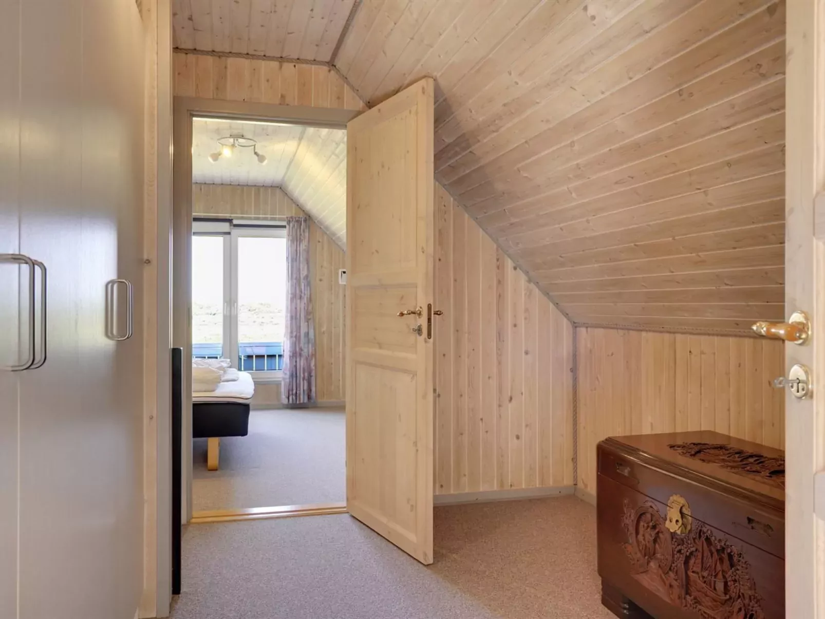 "Helfrida" - 350m from the sea-Binnen