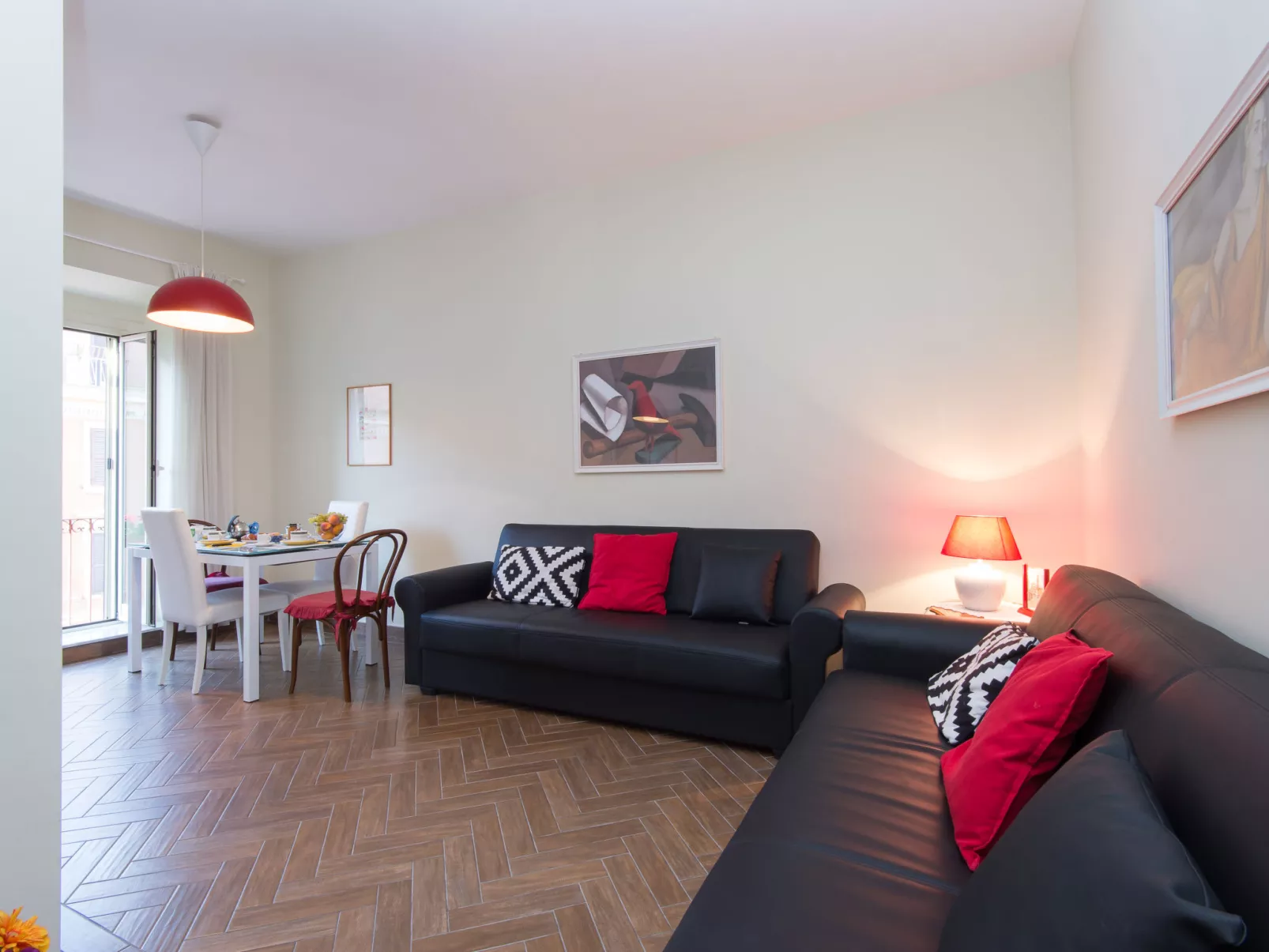 Regina's House - St Peter-Binnen