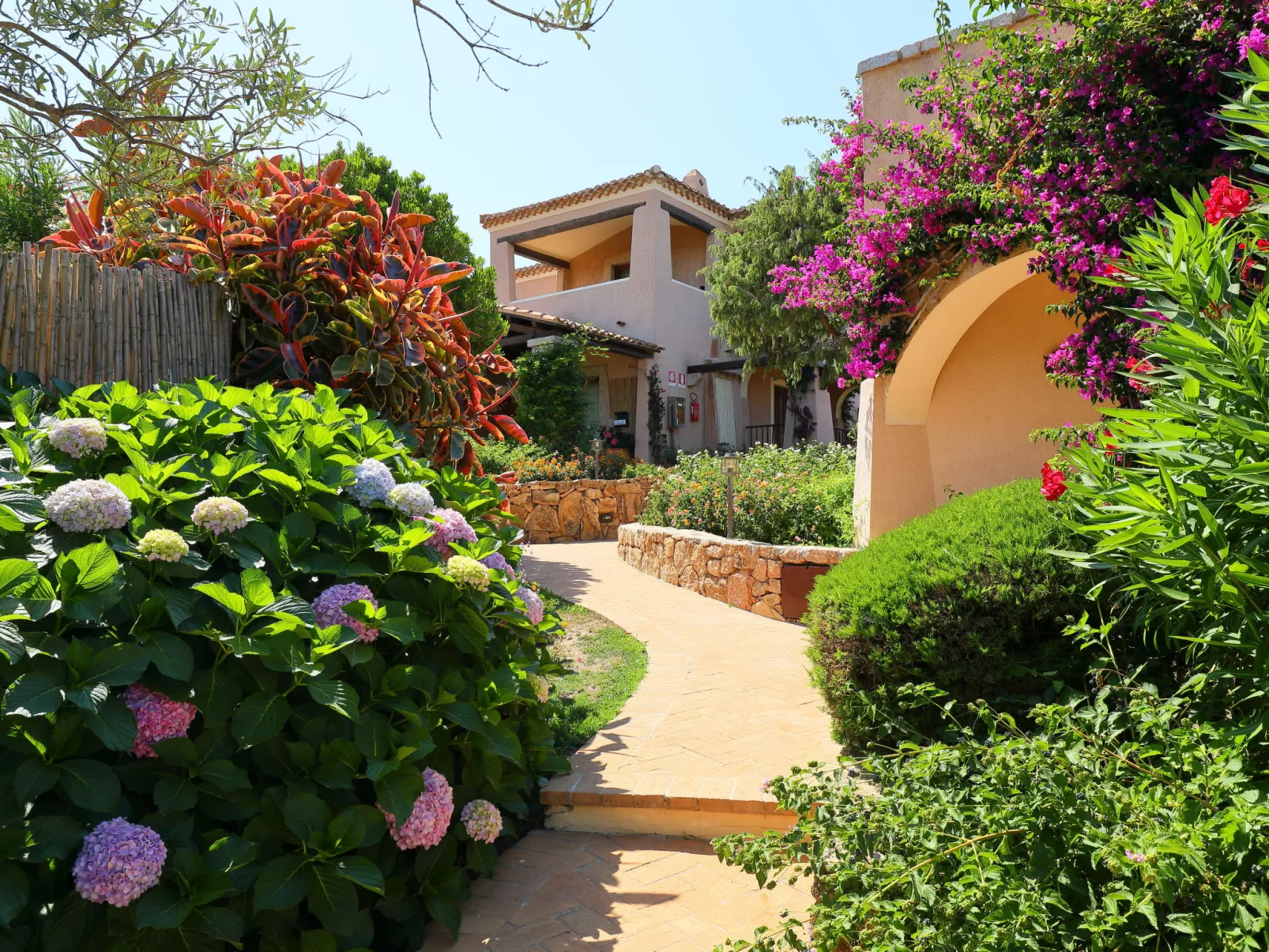 Bougainville 6 - Vista Village-Buiten