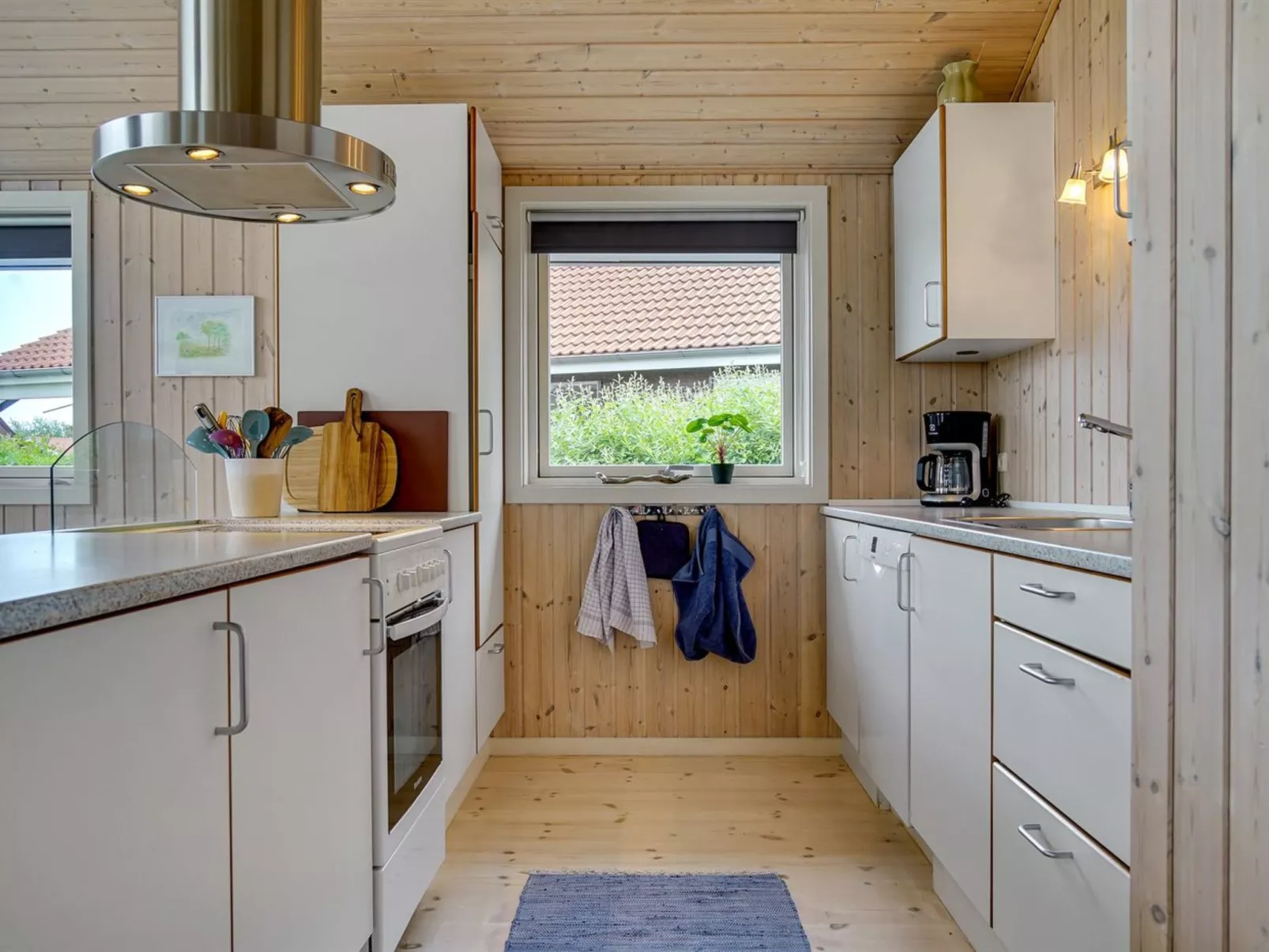 "Yalene" - 1.2km from the sea-Binnen