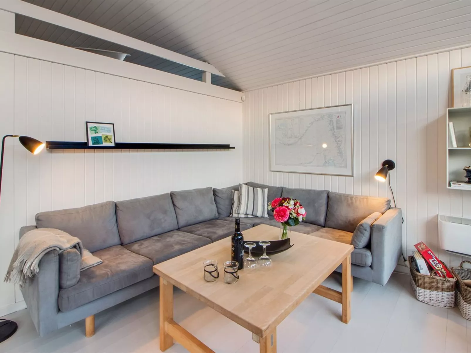 "Fenneke" - 50m from the sea-Binnen