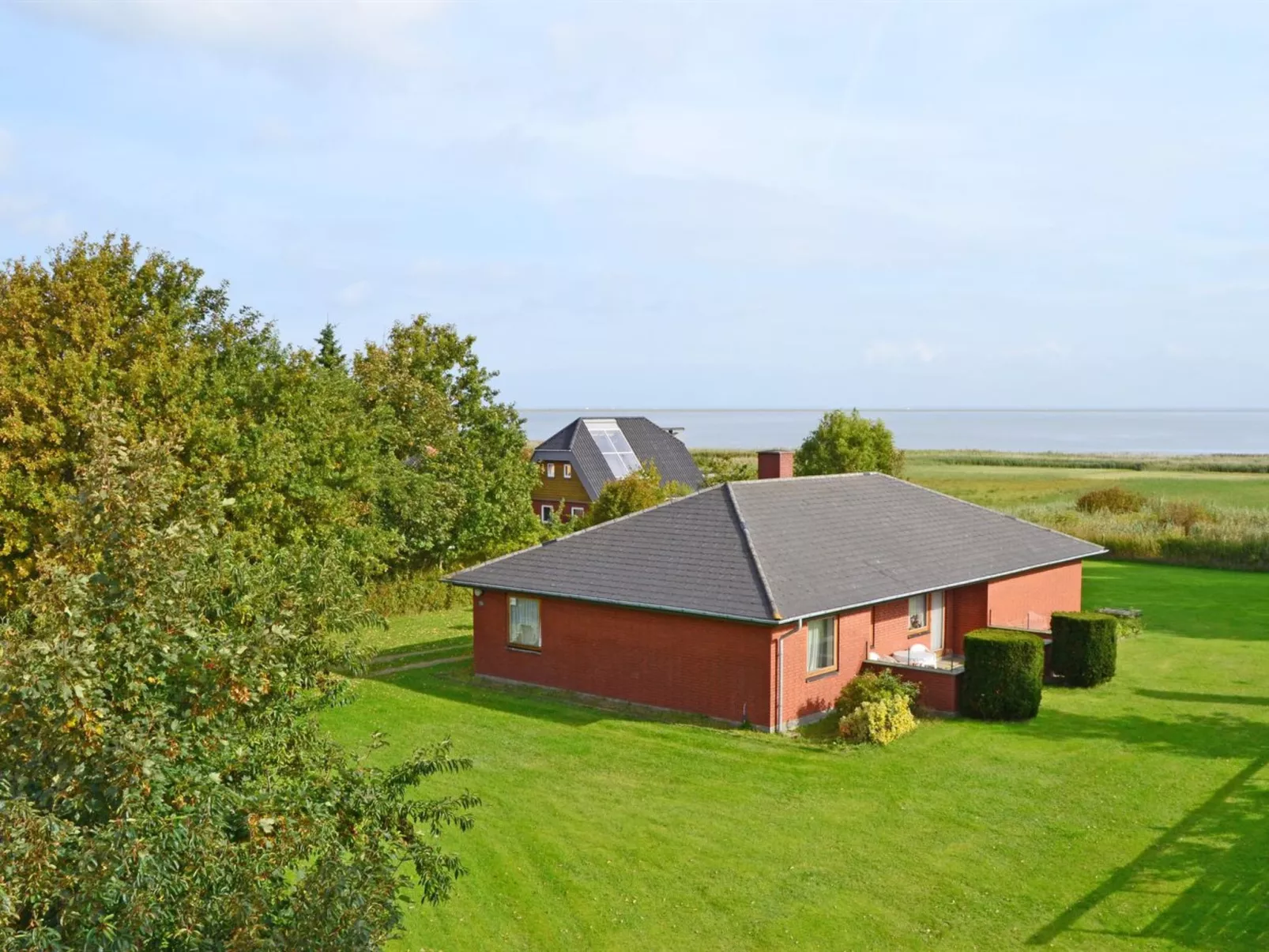 "Jalmari" - 3.5km from the sea-Buiten