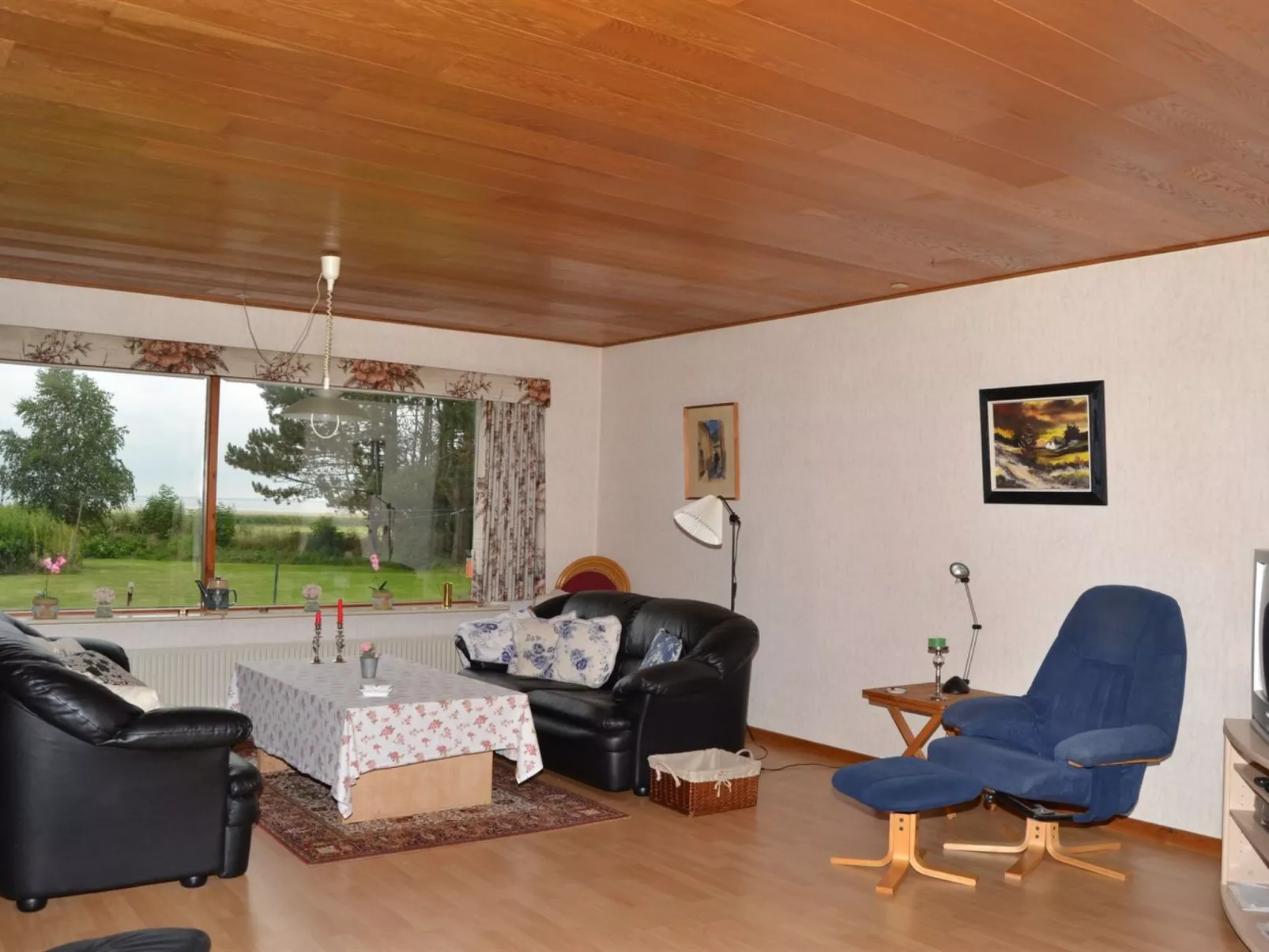 "Jalmari" - 3.5km from the sea-Binnen