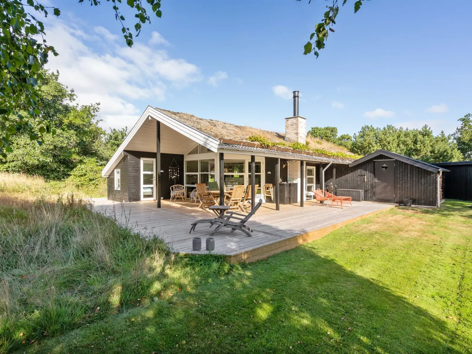 "Laerke" - 1.8km from the sea