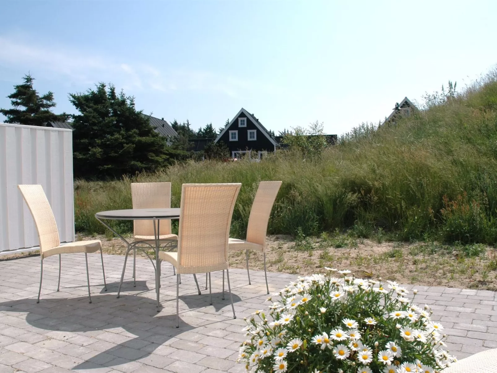 "Ønef" - 1km from the sea-Buiten